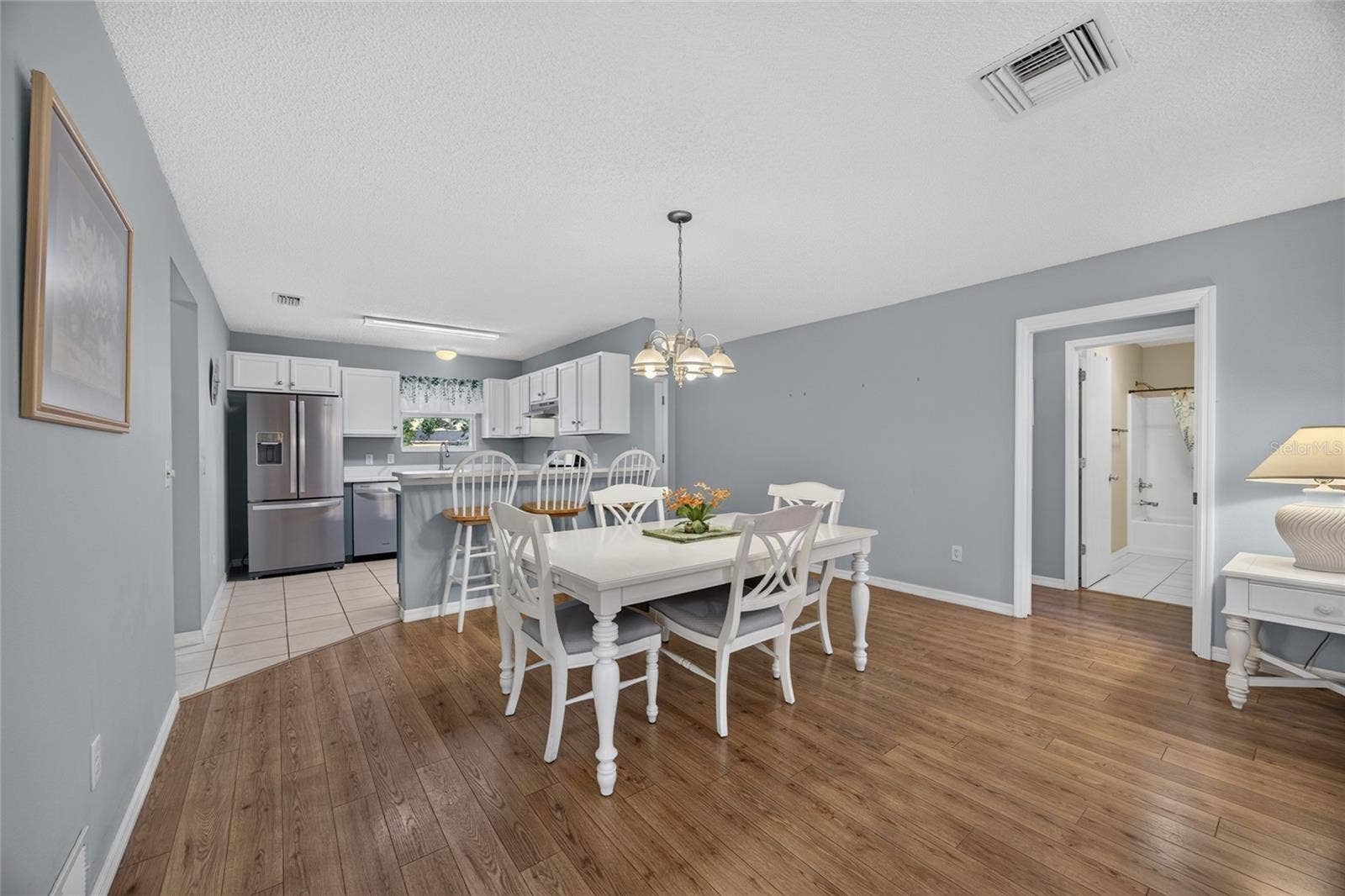Laminate in Dining Area