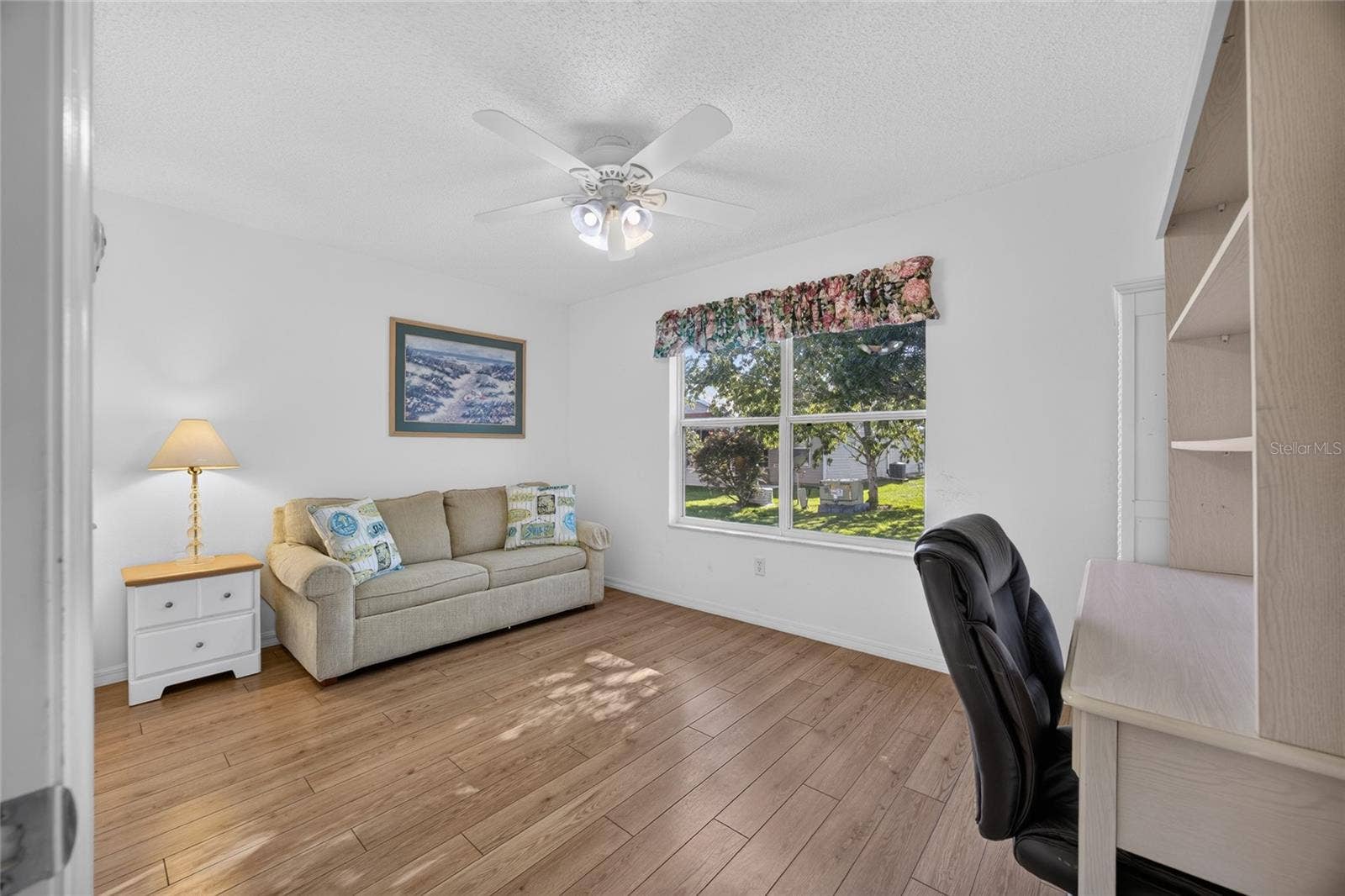 Den/Bedroom 3