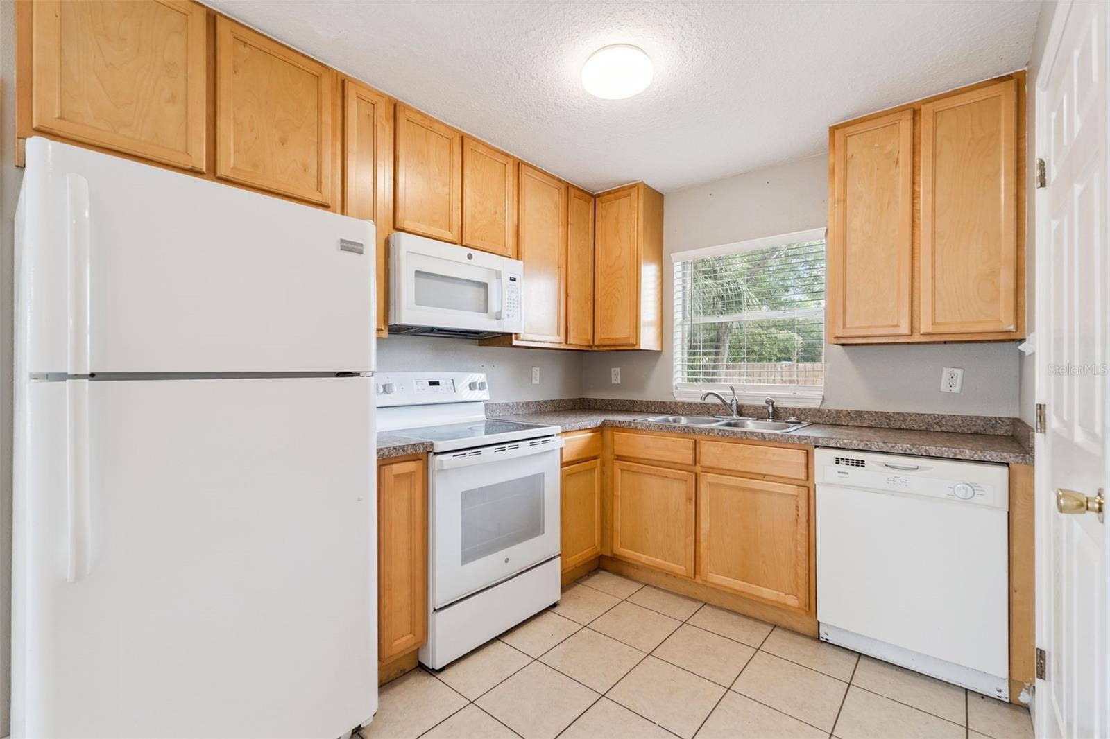 106-108 W ORANGE AVENUE, Lake Wales, FL 33853