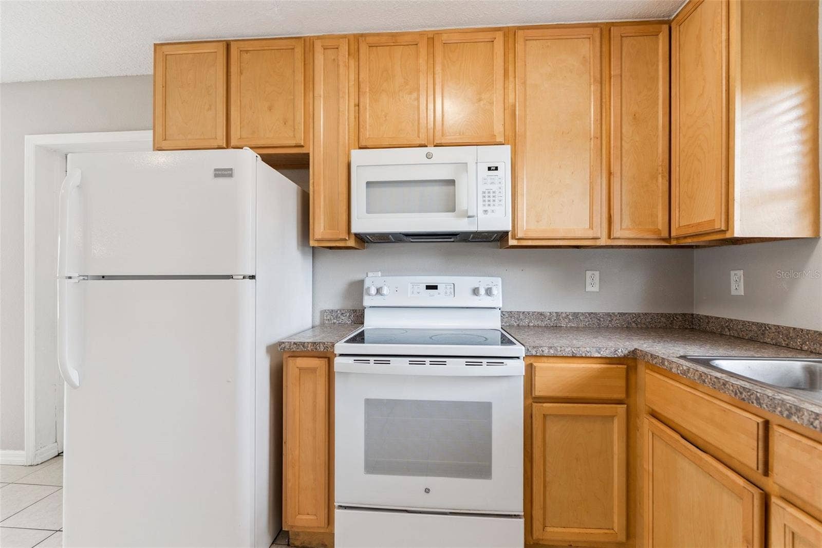 106-108 W ORANGE AVENUE, Lake Wales, FL 33853