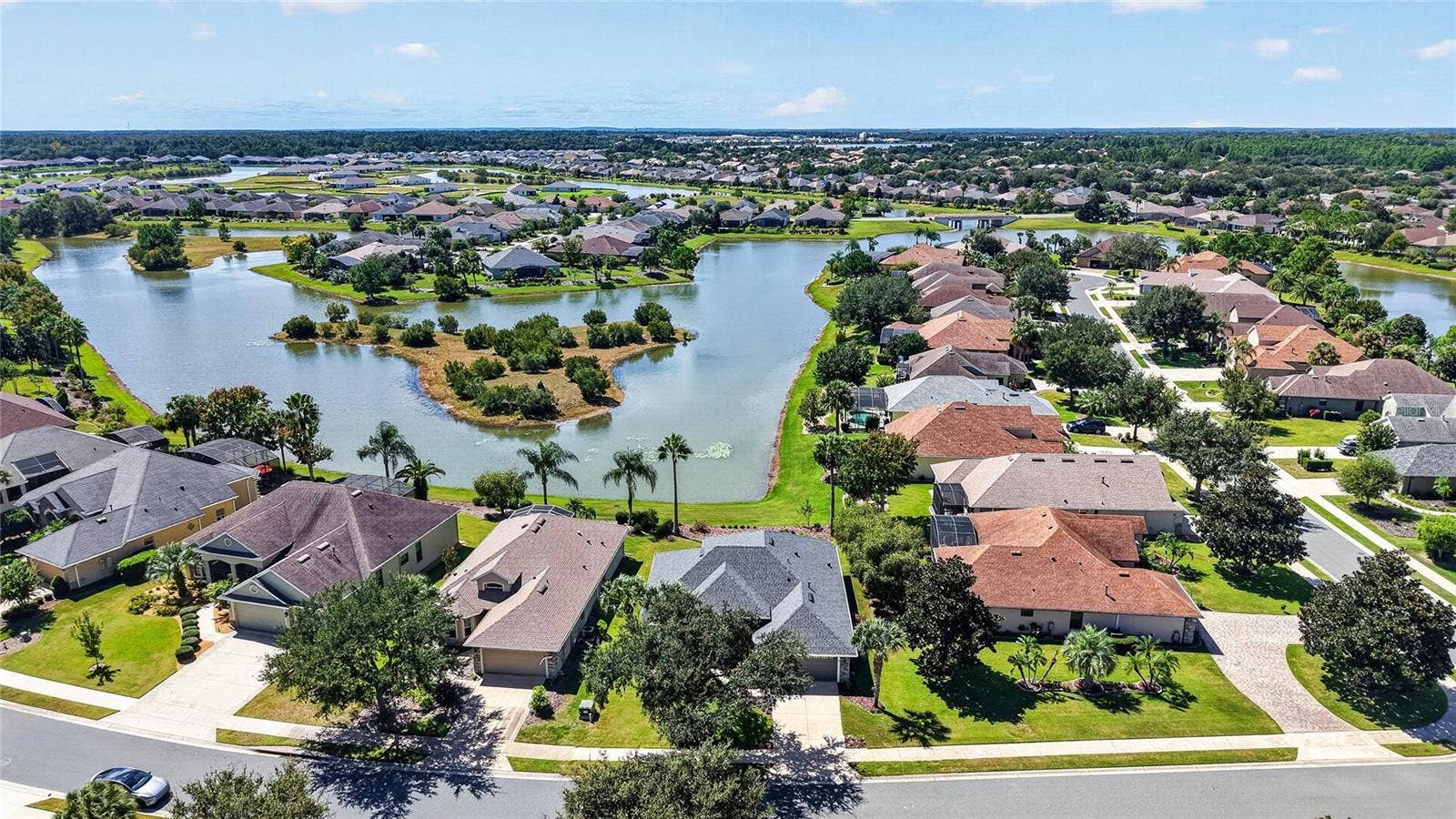 Arial view of 7887 Crosswinds Way and Community of Lakes of Mount Dora.
