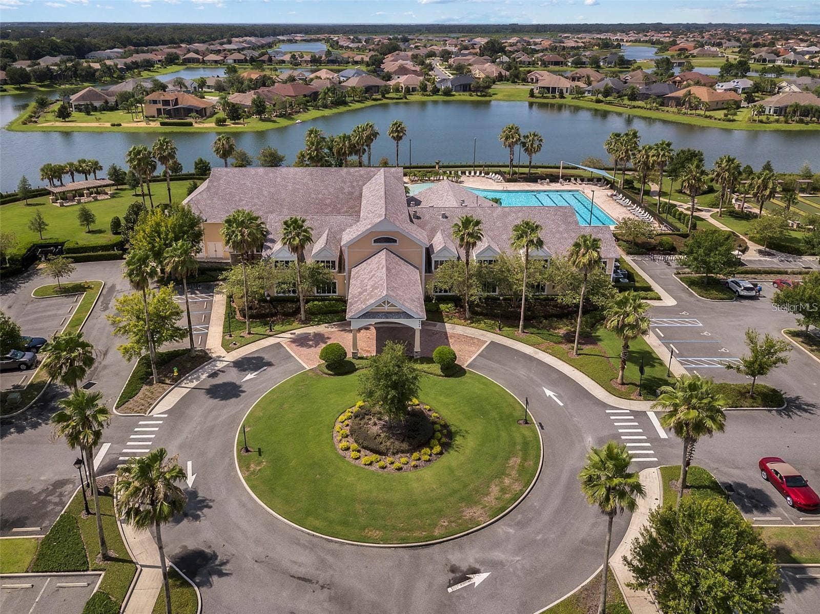 18,000 SF Clubhouse