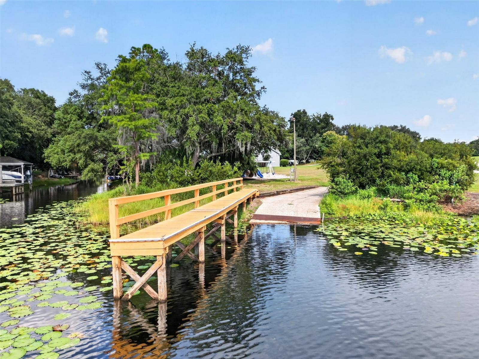 11340 PRESTON COVE RD, Clermont, FL 34711 Private community boat ramp