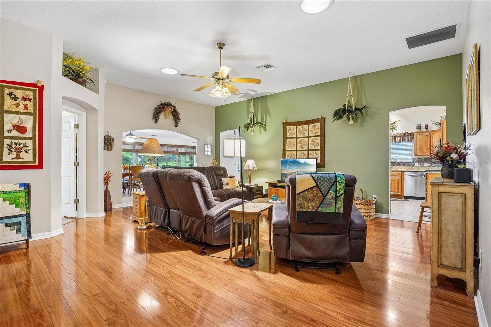 460 LOMA PASEO DRIVE, The Villages, FL 32159 Living Room