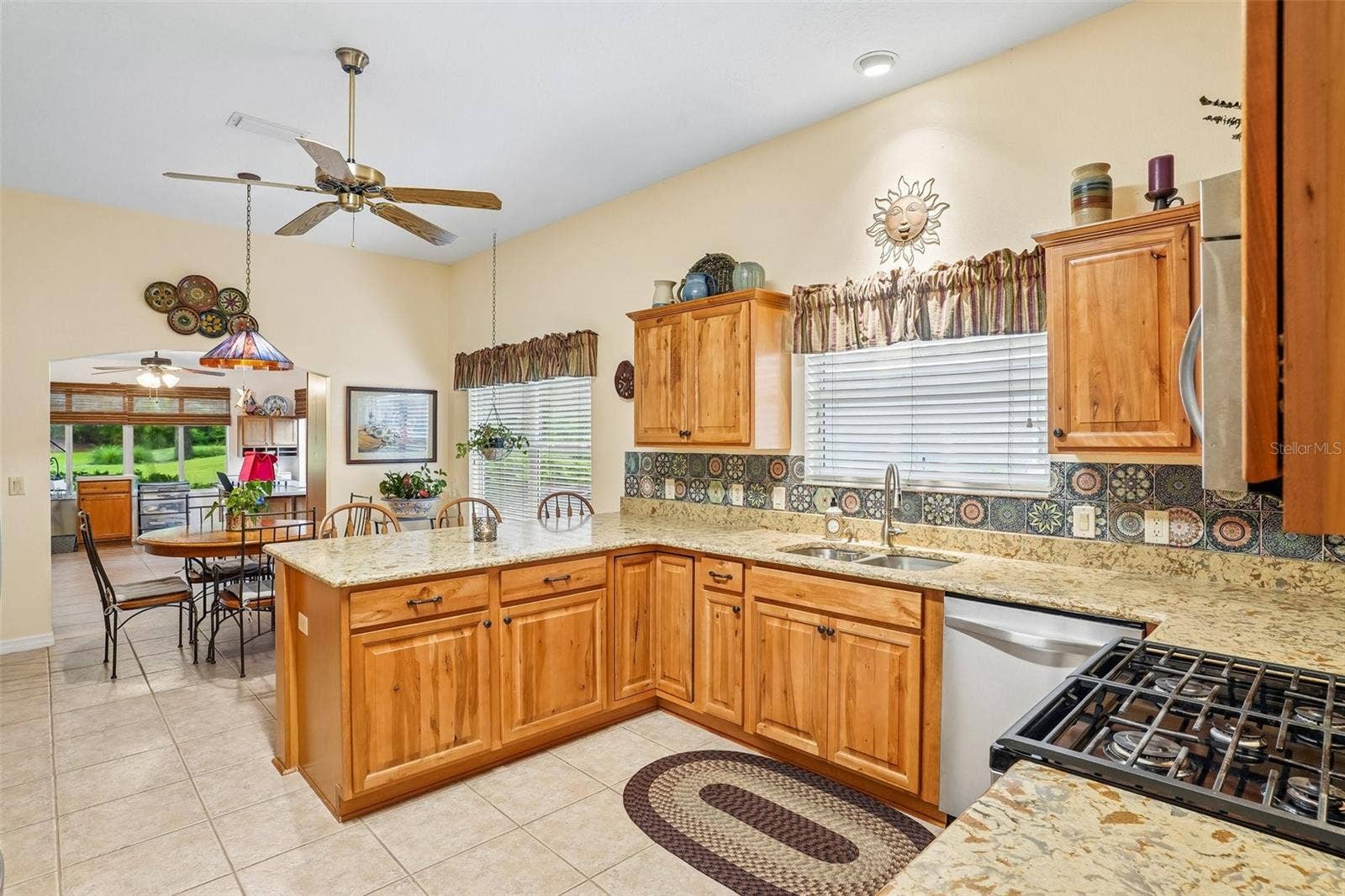 460 LOMA PASEO DRIVE, The Villages, FL 32159 Kitchen