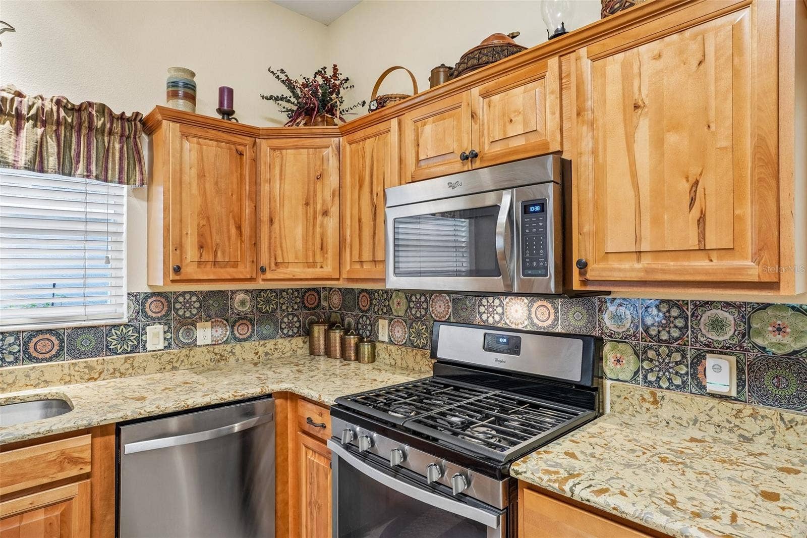 460 LOMA PASEO DRIVE, The Villages, FL 32159 Kitchen