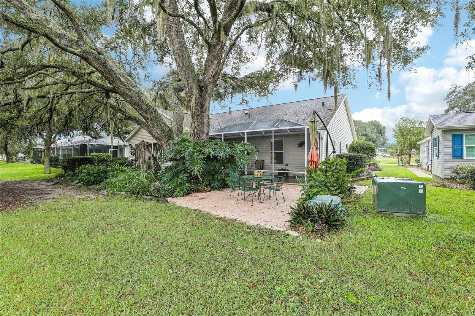460 LOMA PASEO DRIVE, The Villages, FL 32159 460 LOMA PASEO DRIVE, The Villages, FL 32159