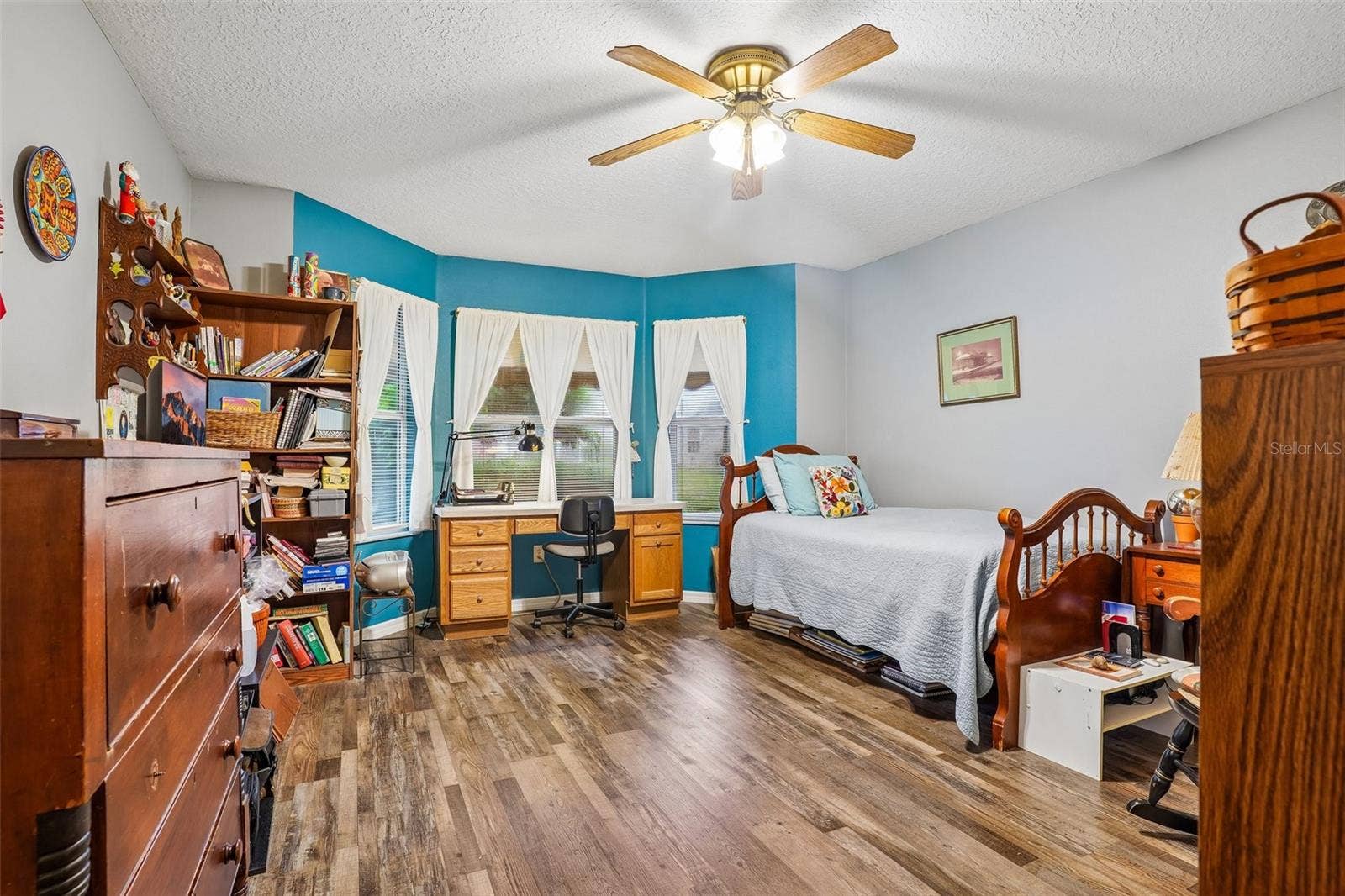460 LOMA PASEO DRIVE, The Villages, FL 32159 Guest Bedroom