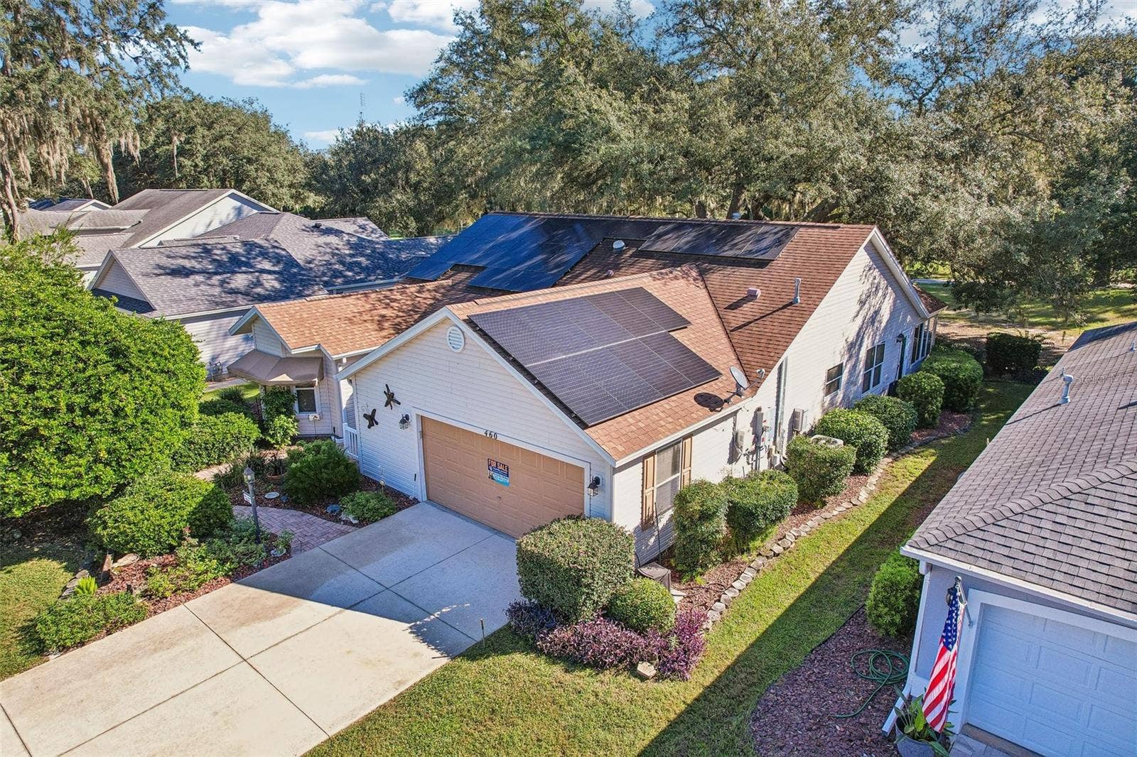 460 LOMA PASEO DRIVE, The Villages, FL 32159