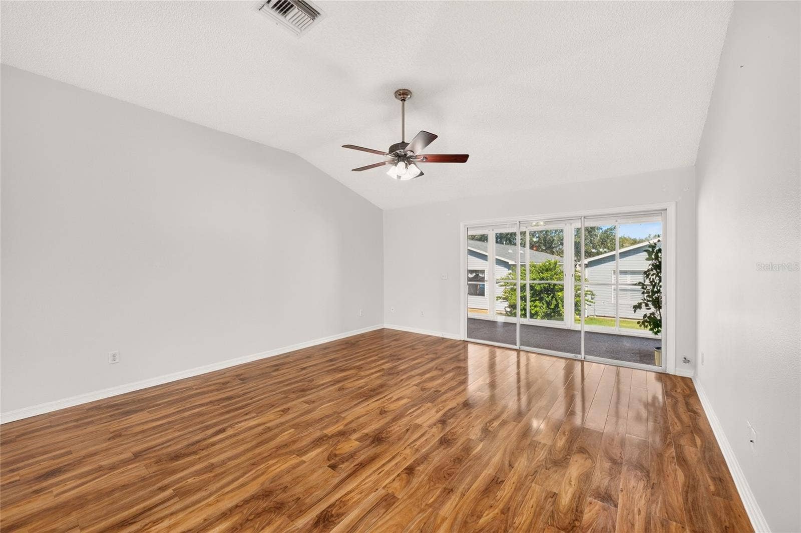 9367 SE 176TH SAFFOLD STREET, The Villages, FL 32162 9367 SE 176TH SAFFOLD STREET, The Villages, FL 32162