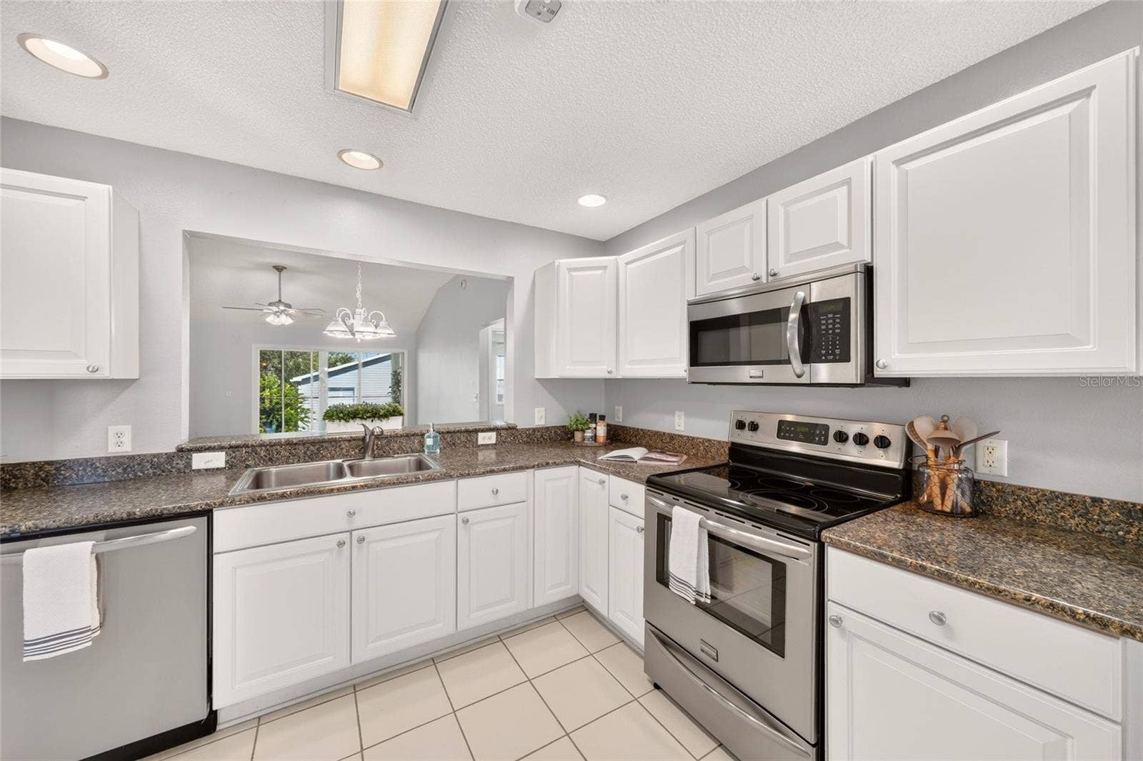9367 SE 176TH SAFFOLD STREET, The Villages, FL 32162 9367 SE 176TH SAFFOLD STREET, The Villages, FL 32162