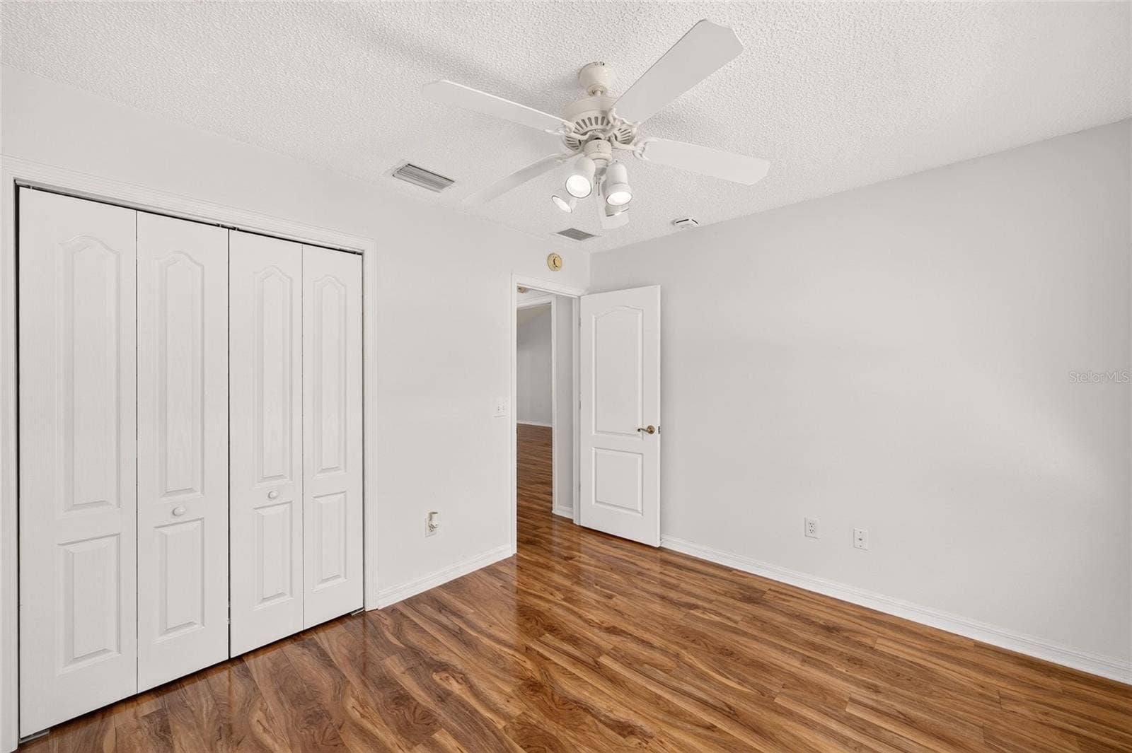 9367 SE 176TH SAFFOLD STREET, The Villages, FL 32162 9367 SE 176TH SAFFOLD STREET, The Villages, FL 32162