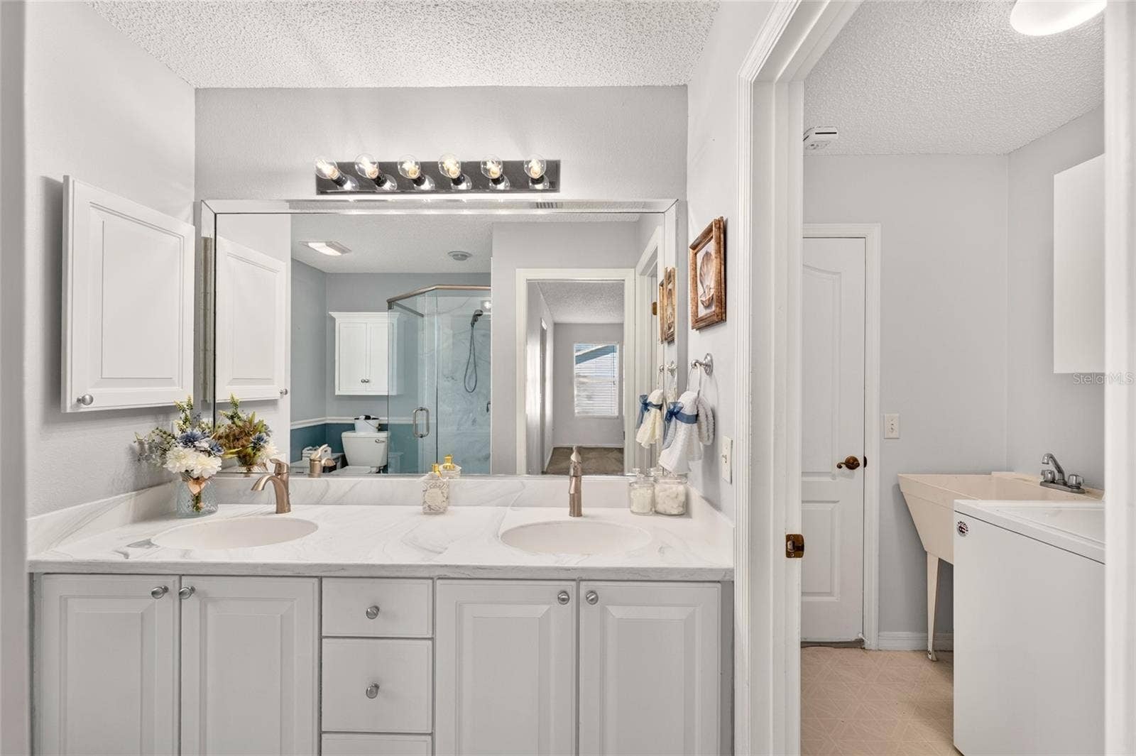 9367 SE 176TH SAFFOLD STREET, The Villages, FL 32162 9367 SE 176TH SAFFOLD STREET, The Villages, FL 32162