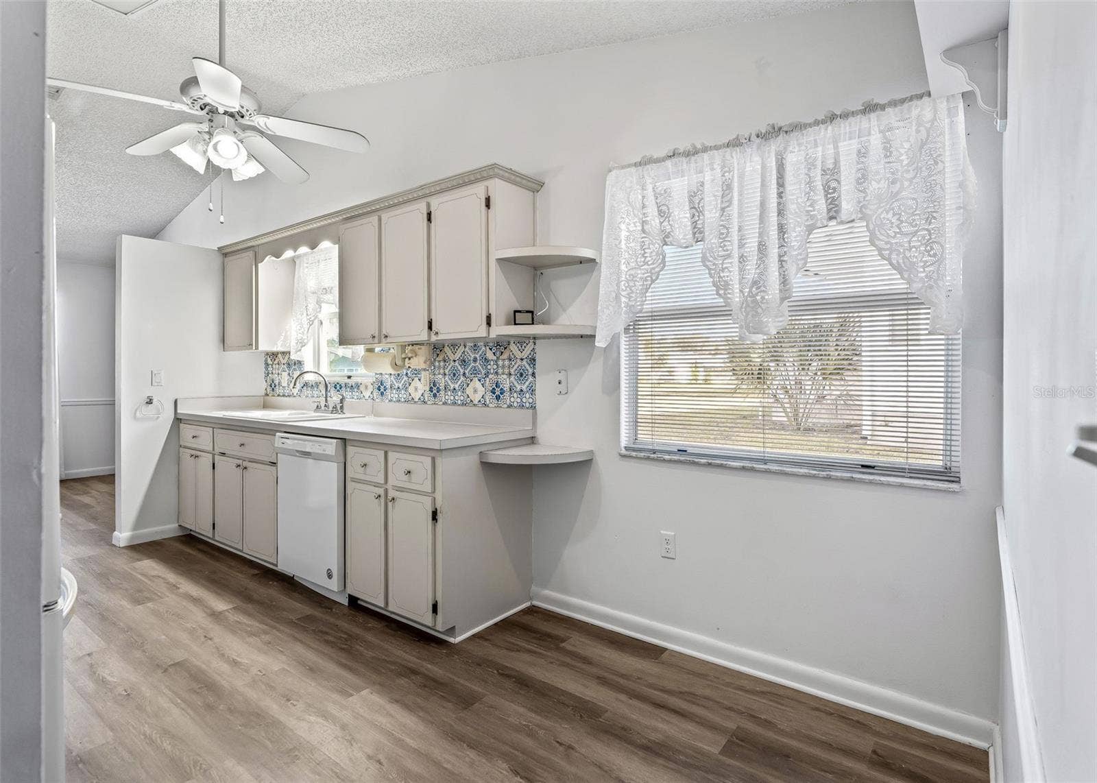 1409 NEW ABBEY AVENUE, Leesburg, FL 34788 1409 NEW ABBEY AVENUE, Leesburg, FL 34788