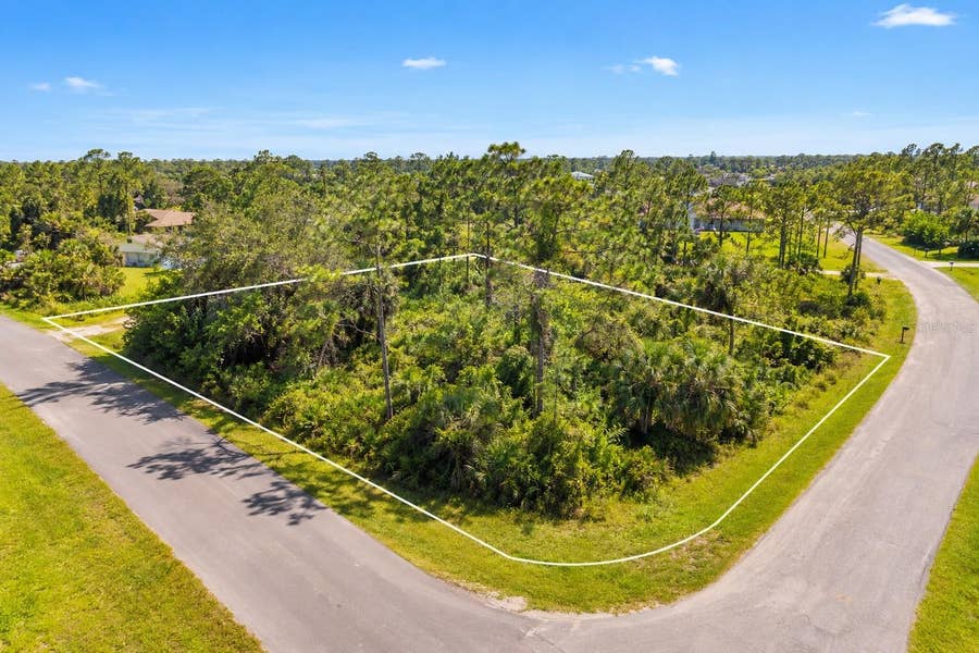 Property photo for COLONY CIRCLE, North Port, FL