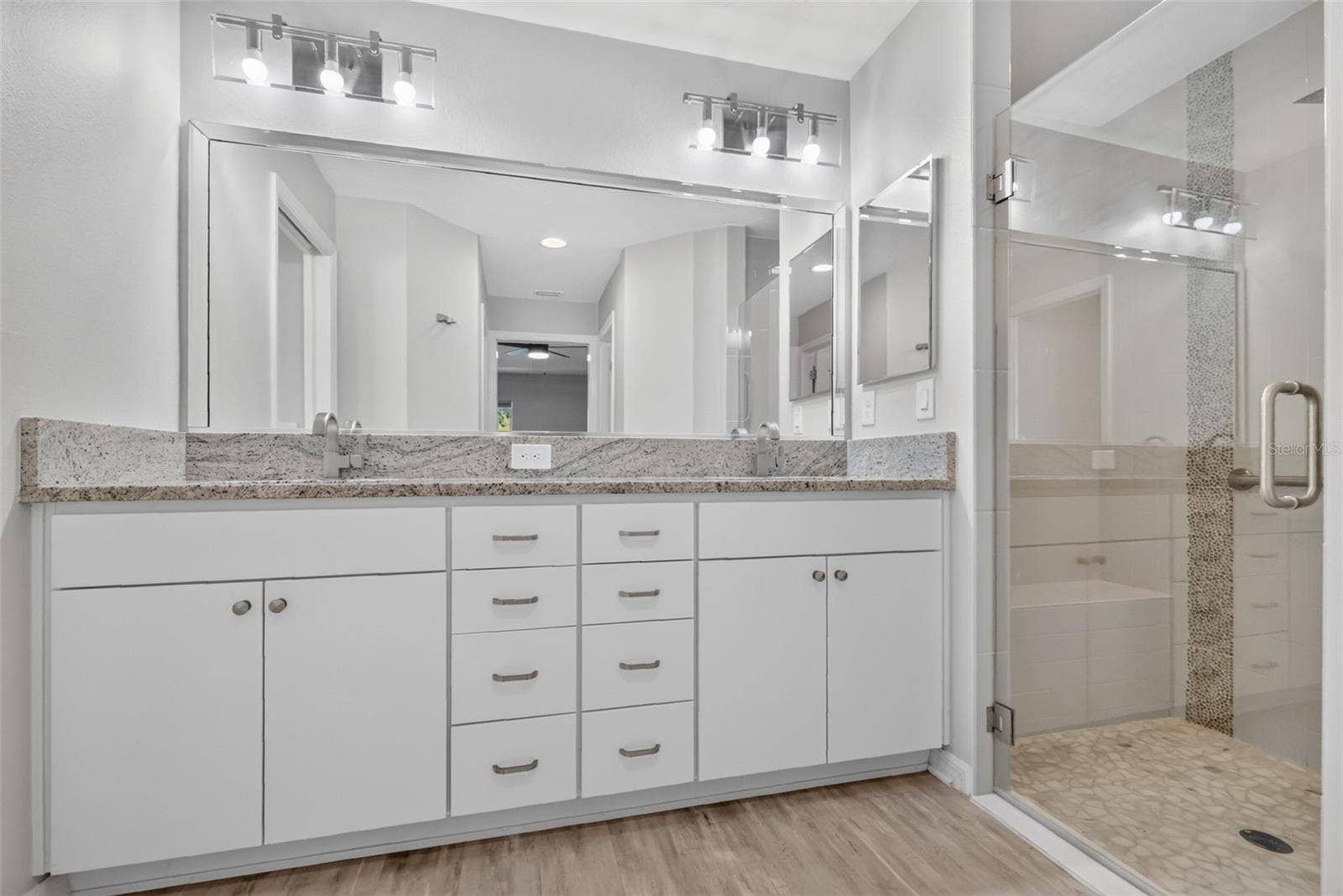 3254 ZIPPERER WAY, The Villages, FL 32163 Primary Bathroom