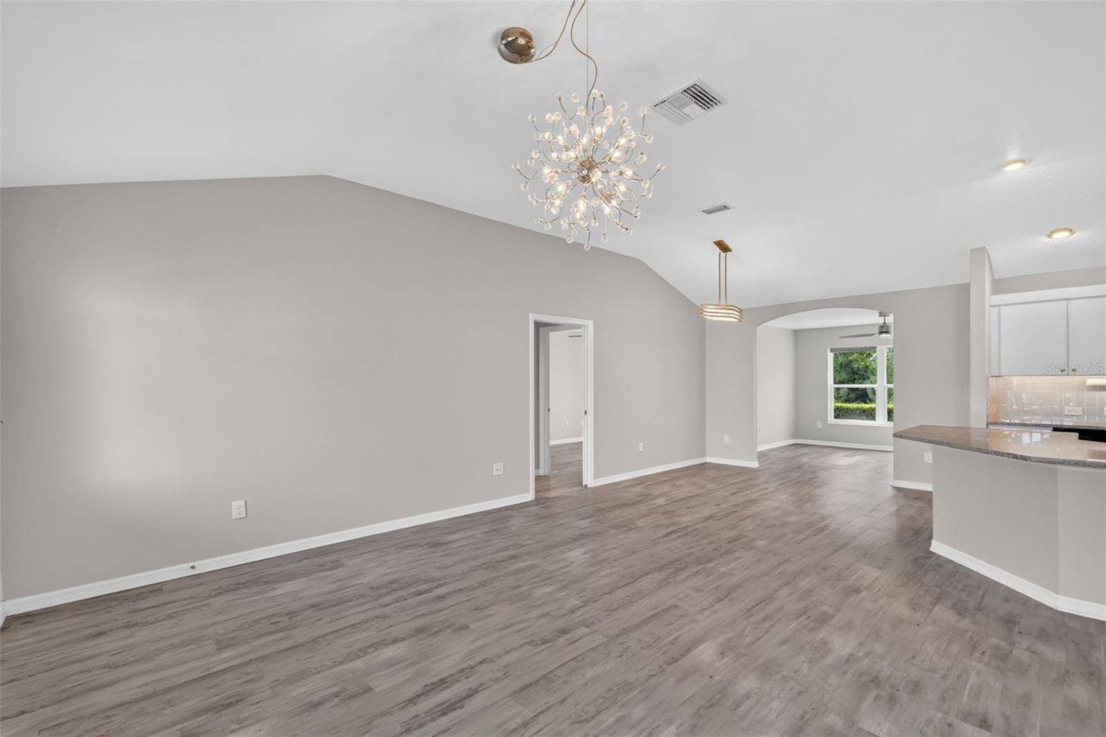 3254 ZIPPERER WAY, The Villages, FL 32163 Living, Dining, and Kitchen