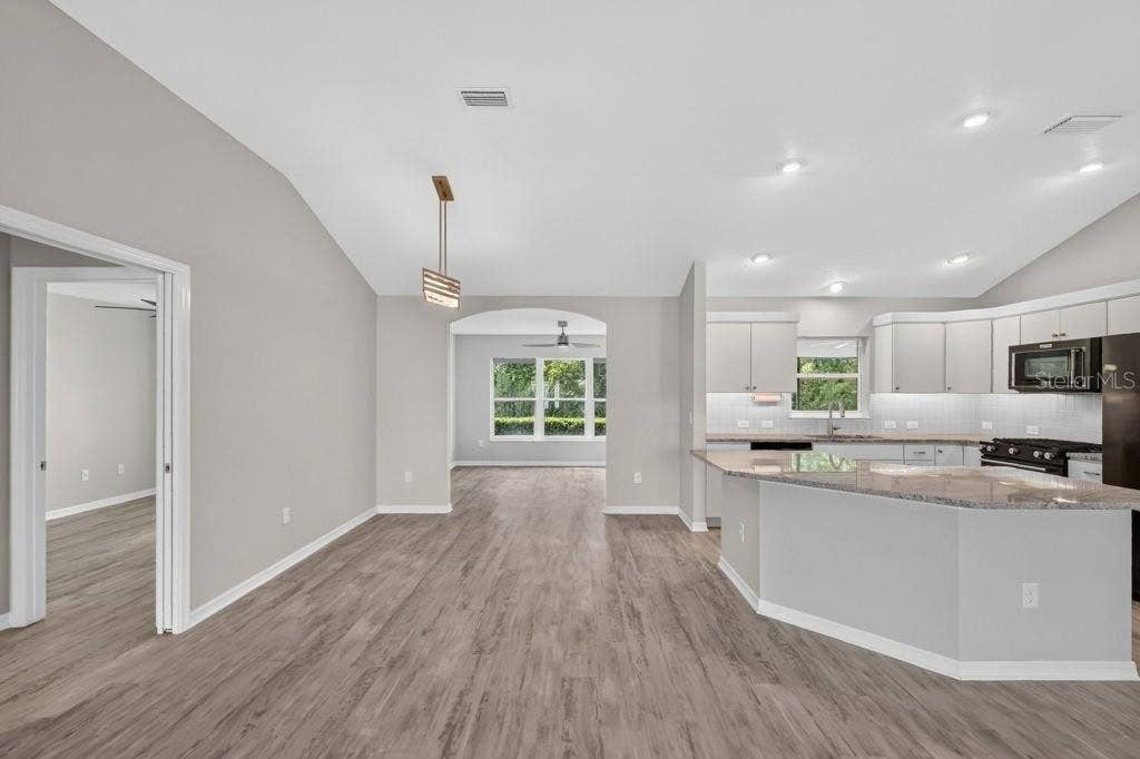 3254 ZIPPERER WAY, The Villages, FL 32163 Kitchen and Dining Room
