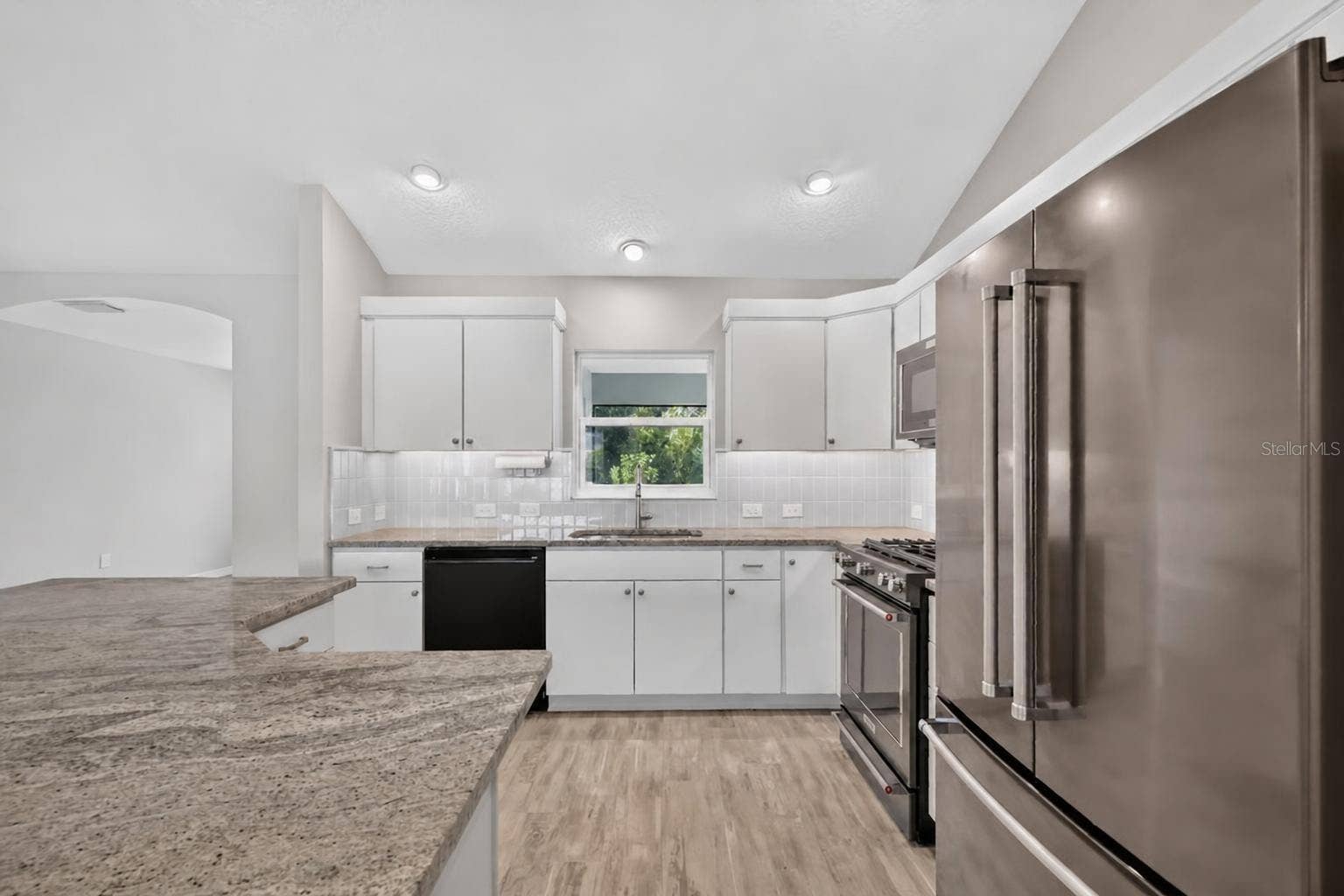 3254 ZIPPERER WAY, The Villages, FL 32163 Kitchen