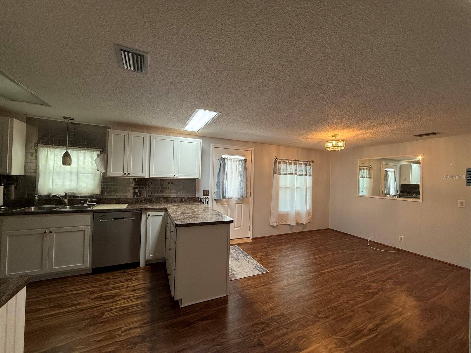 17 N BOBWHITE ROAD, Wildwood, FL 34785 17 N BOBWHITE ROAD, Wildwood, FL 34785
