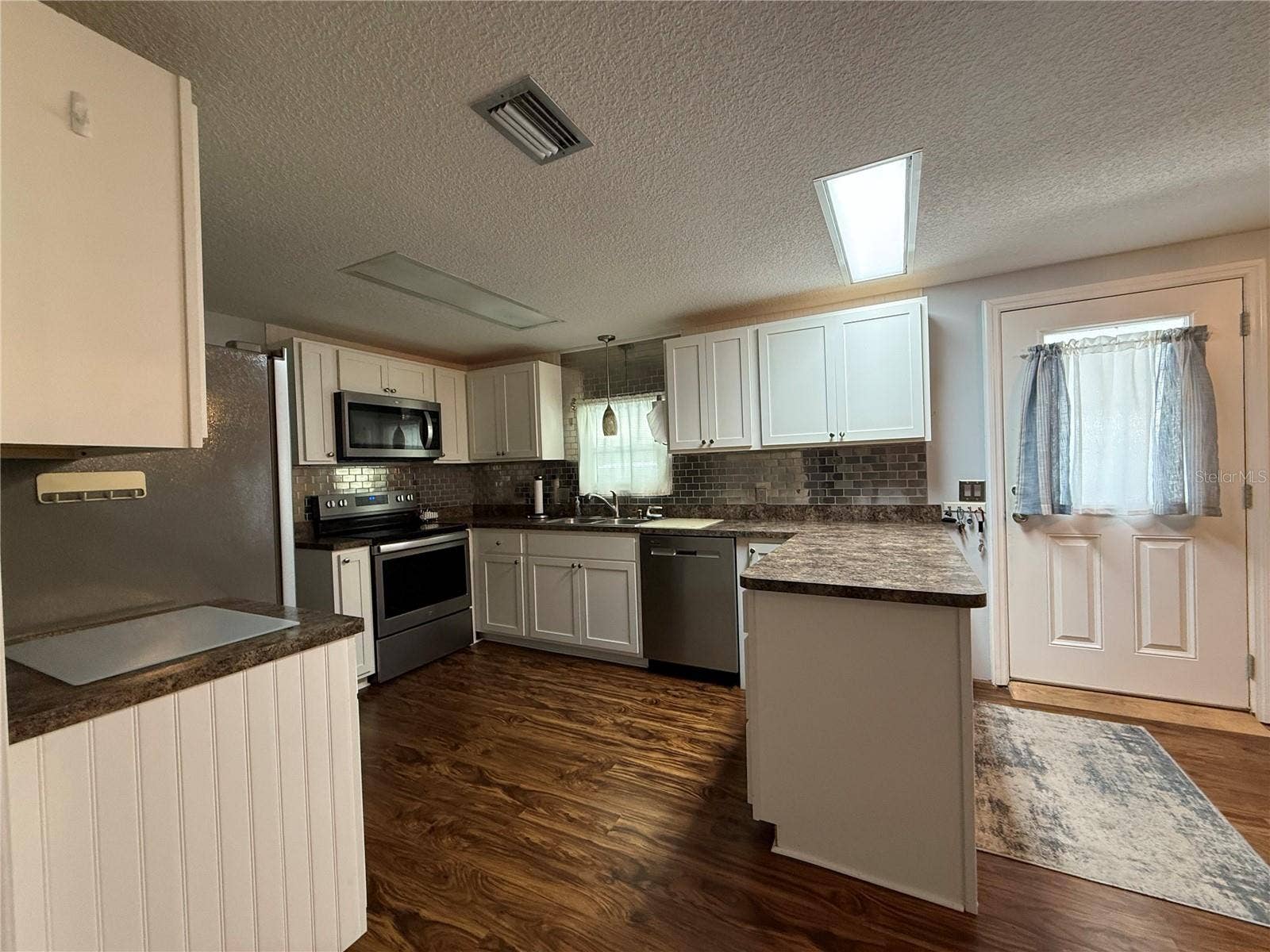 17 N BOBWHITE ROAD, Wildwood, FL 34785 17 N BOBWHITE ROAD, Wildwood, FL 34785