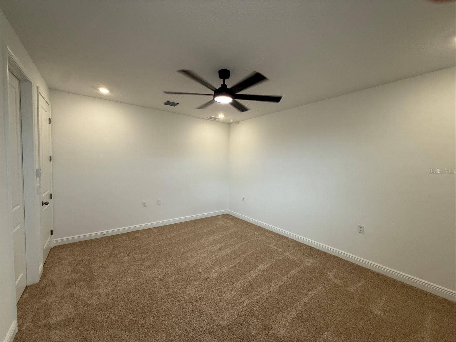 1663 PYRAMID HILL STREET, Minneola, FL 34715