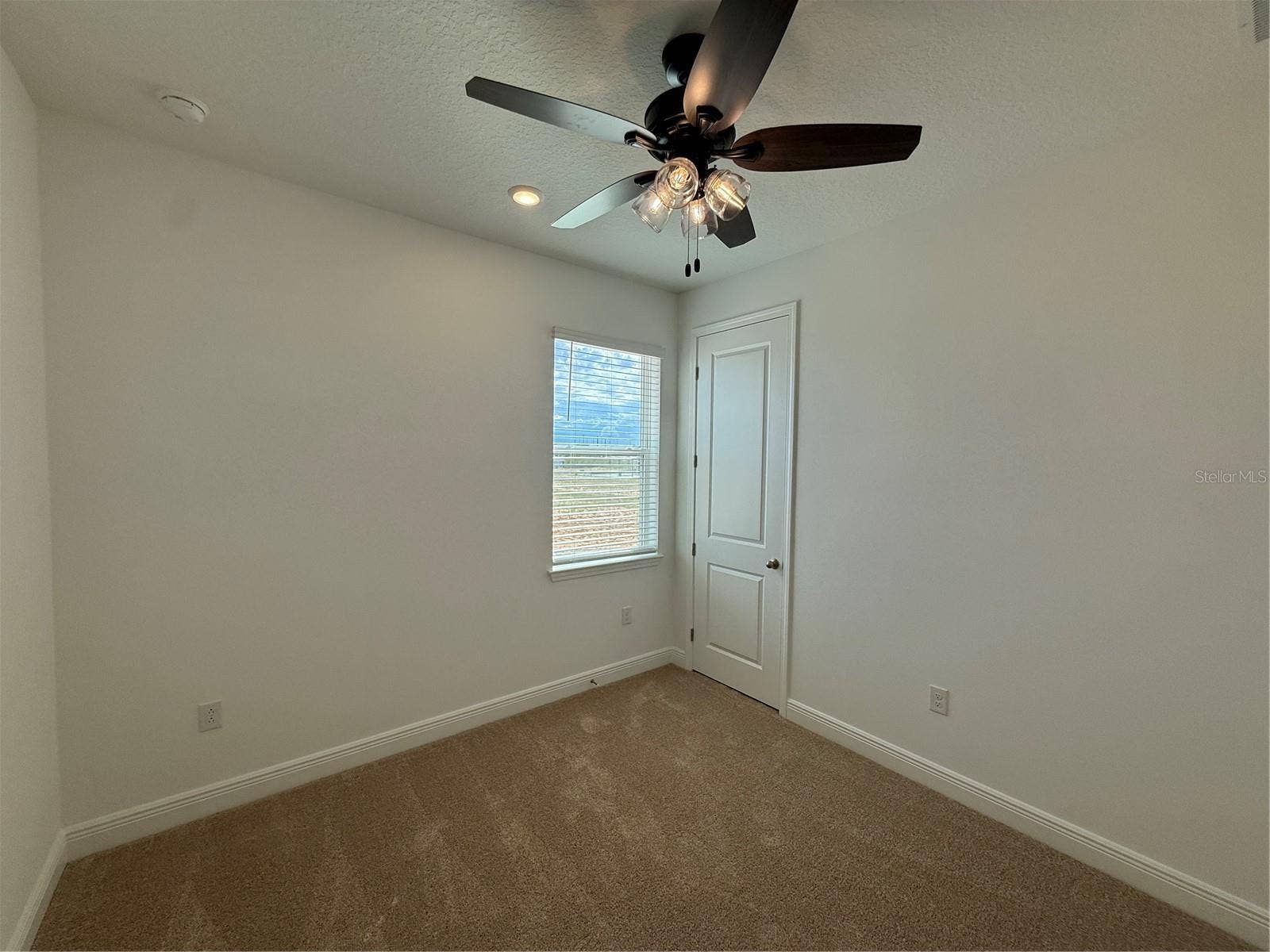 1663 PYRAMID HILL STREET, Minneola, FL 34715