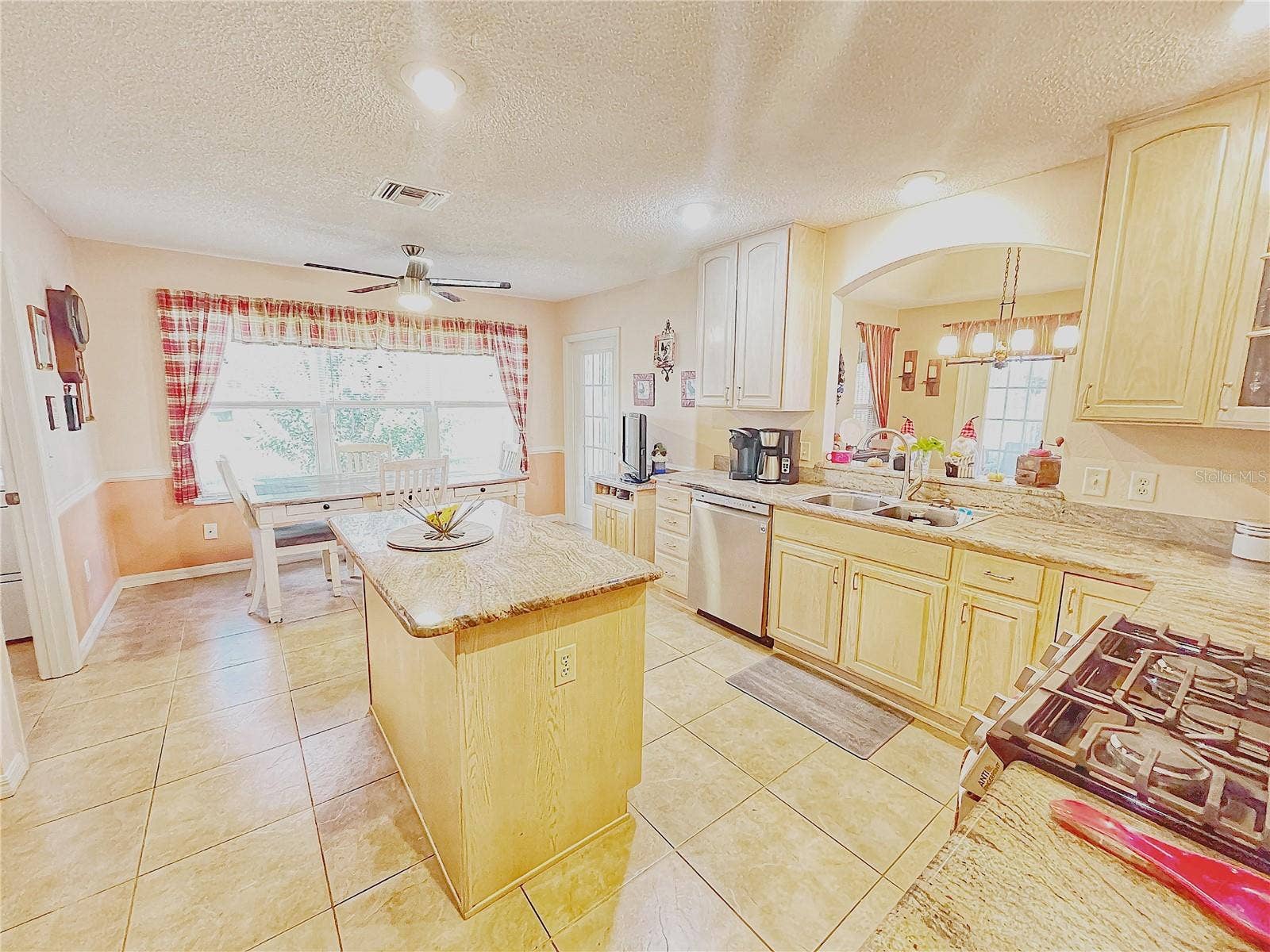 3209 HAMPTON LANE, The Villages, FL 32162 3209 HAMPTON LANE, The Villages, FL 32162