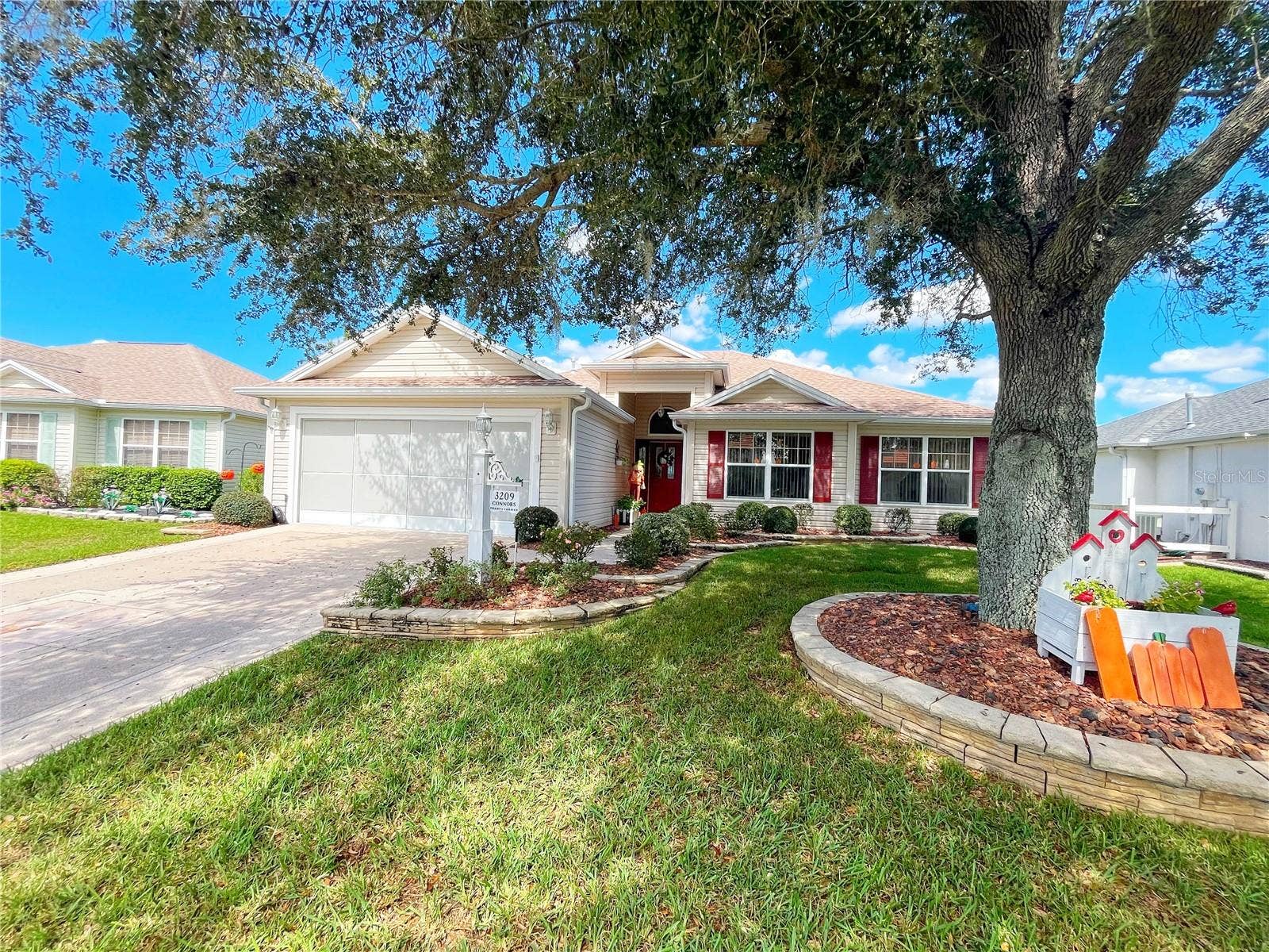 3209 HAMPTON LANE, The Villages, FL 32162 3209 HAMPTON LANE, The Villages, FL 32162