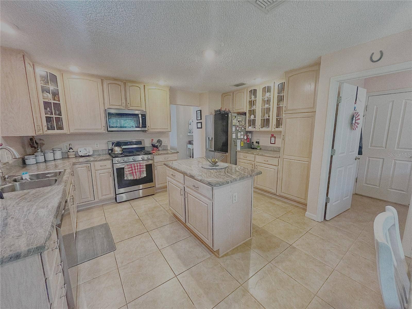3209 HAMPTON LANE, The Villages, FL 32162 3209 HAMPTON LANE, The Villages, FL 32162
