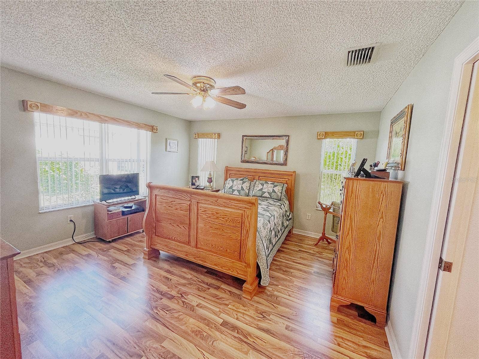 3209 HAMPTON LANE, The Villages, FL 32162 3209 HAMPTON LANE, The Villages, FL 32162