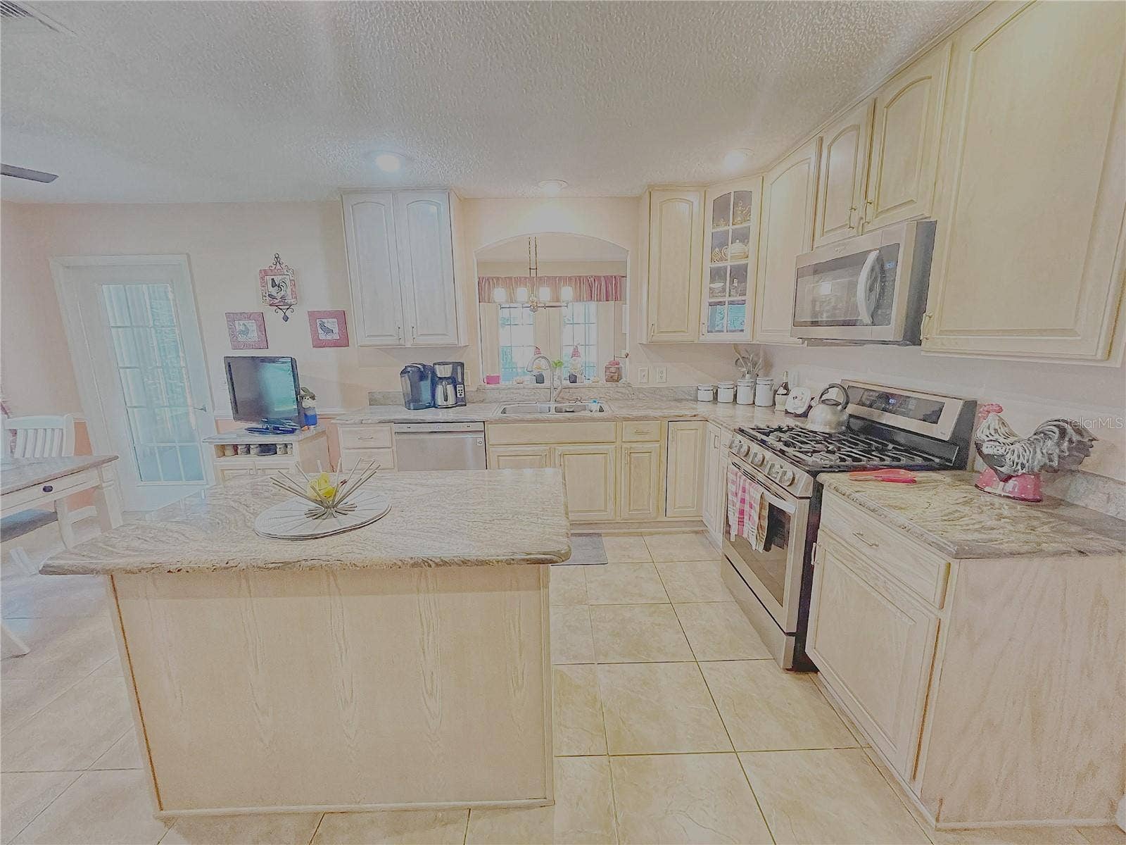 3209 HAMPTON LANE, The Villages, FL 32162 3209 HAMPTON LANE, The Villages, FL 32162