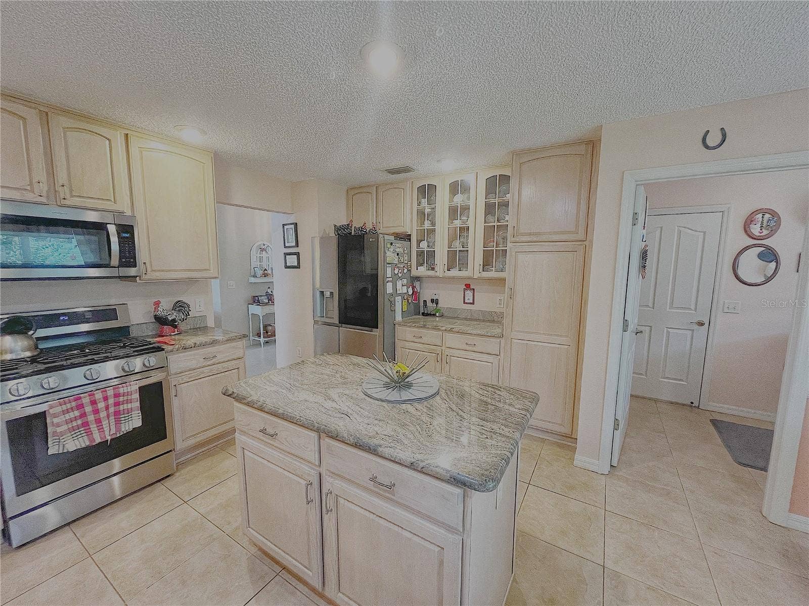 3209 HAMPTON LANE, The Villages, FL 32162 3209 HAMPTON LANE, The Villages, FL 32162