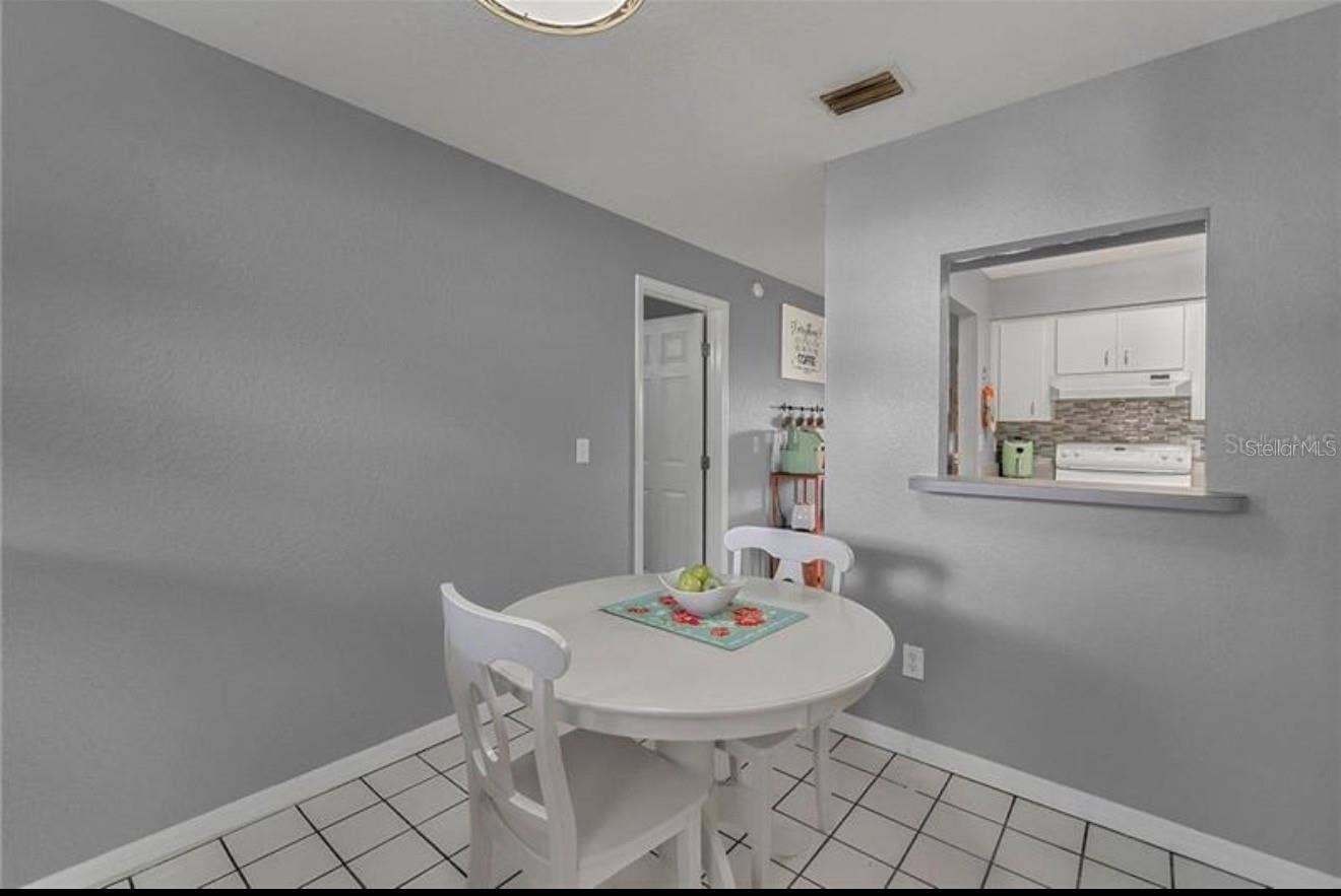 251 N PLANT STREET, Winter Garden, FL 34787 253 Side