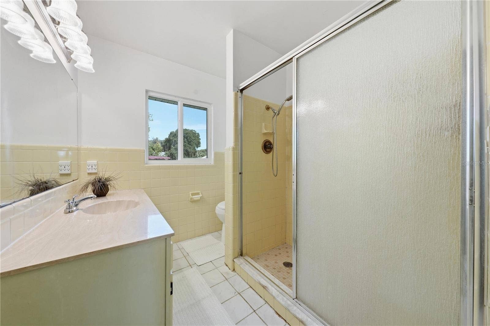 1612 ORANGE AVENUE, Tavares, FL 32778 1612 ORANGE AVENUE, Tavares, FL 32778