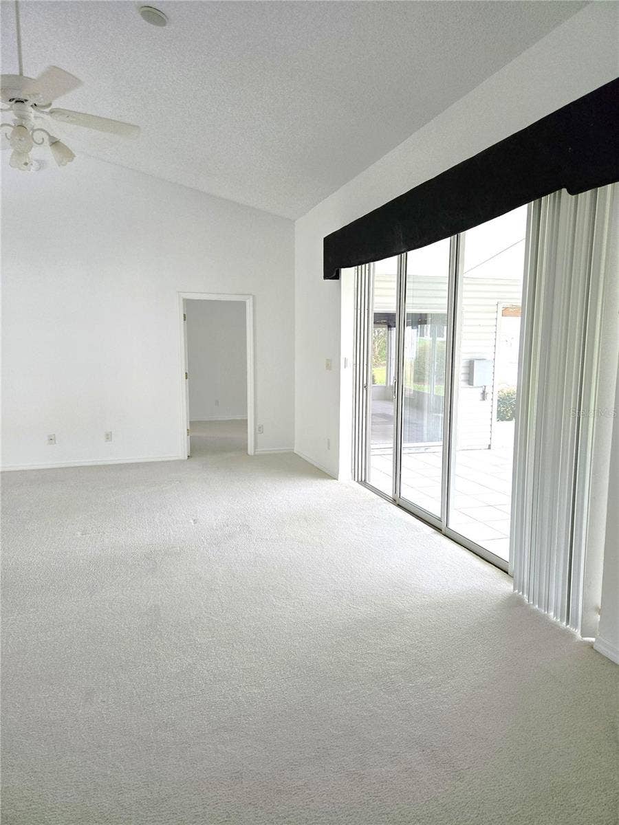 Family Room: Entry to the Lanai