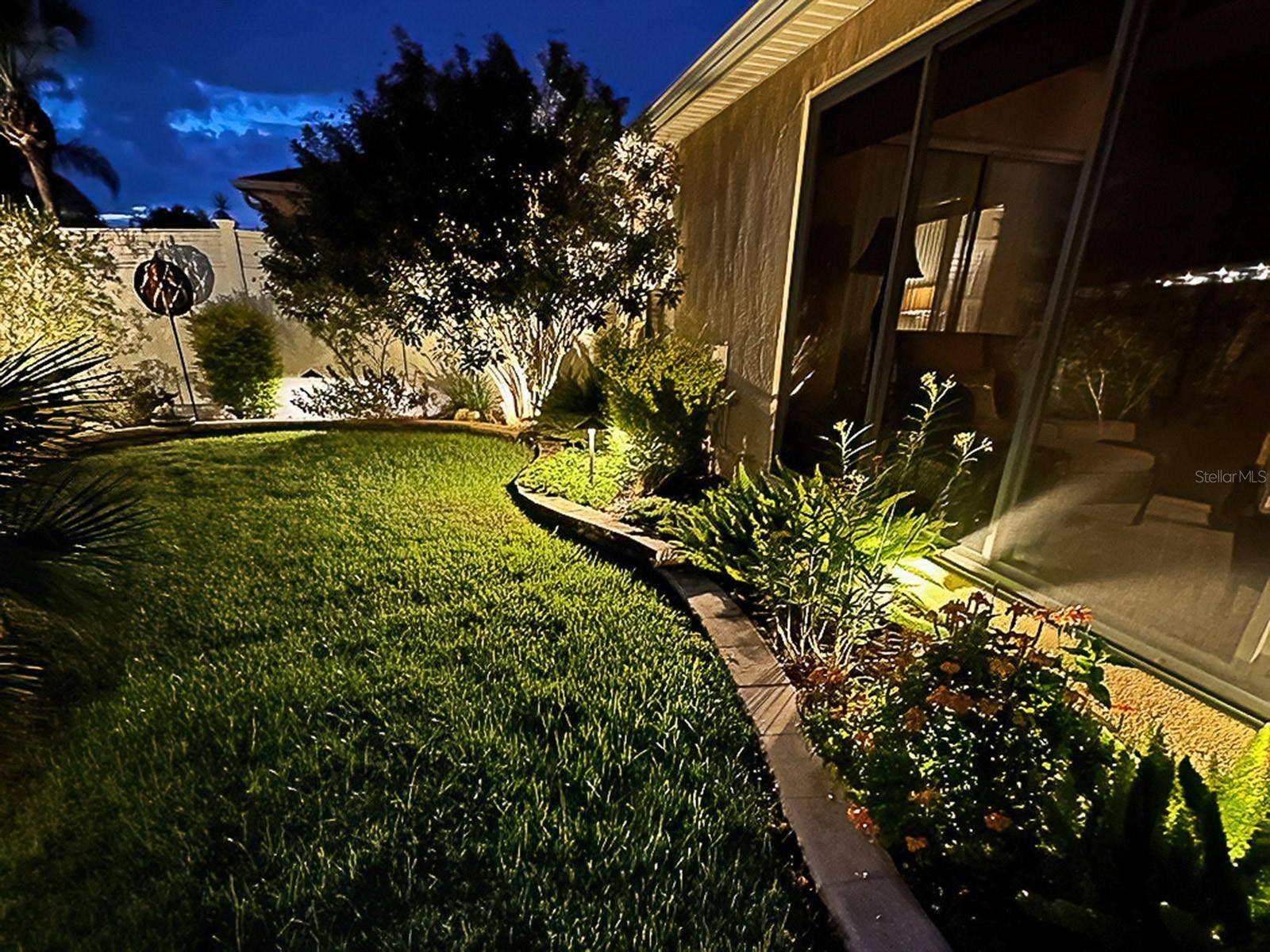 1530 BARNWELL PLACE, The Villages, FL 32162 End your evening with custom landscape lighting to sooth the soul