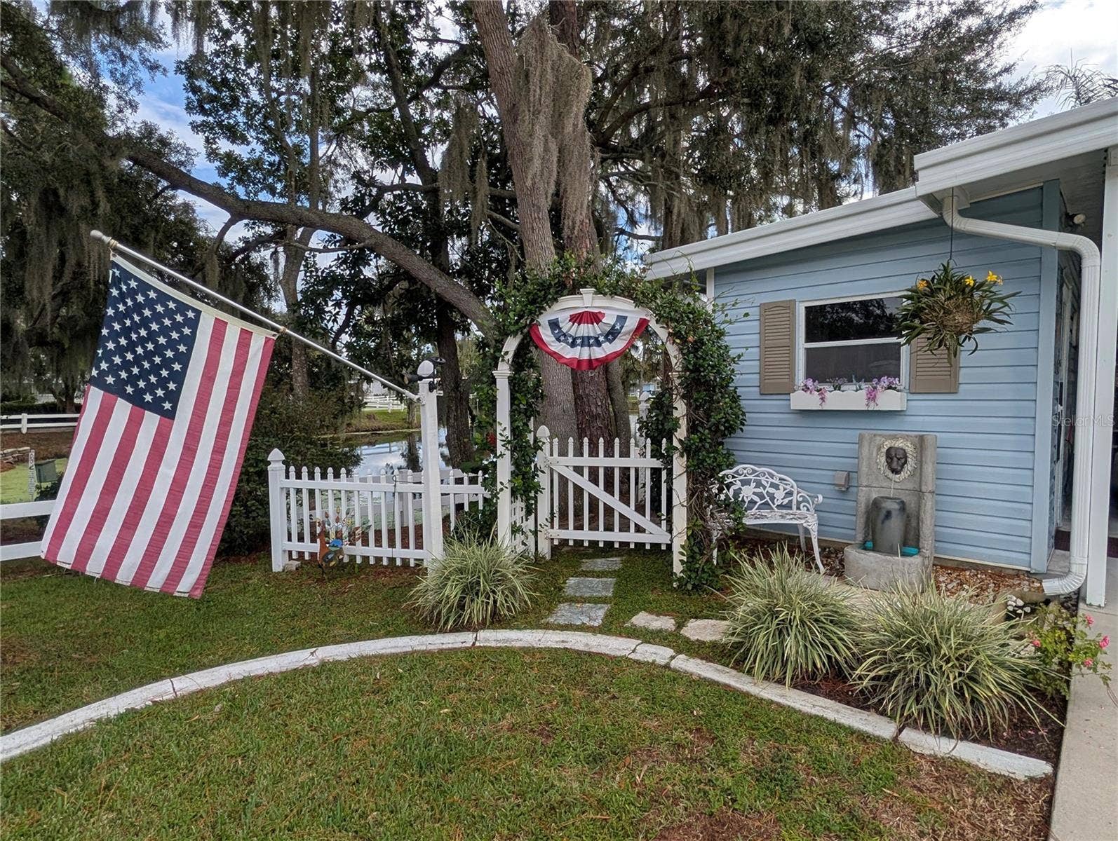 3403 WEKIVA ROAD, Tavares, FL 32778