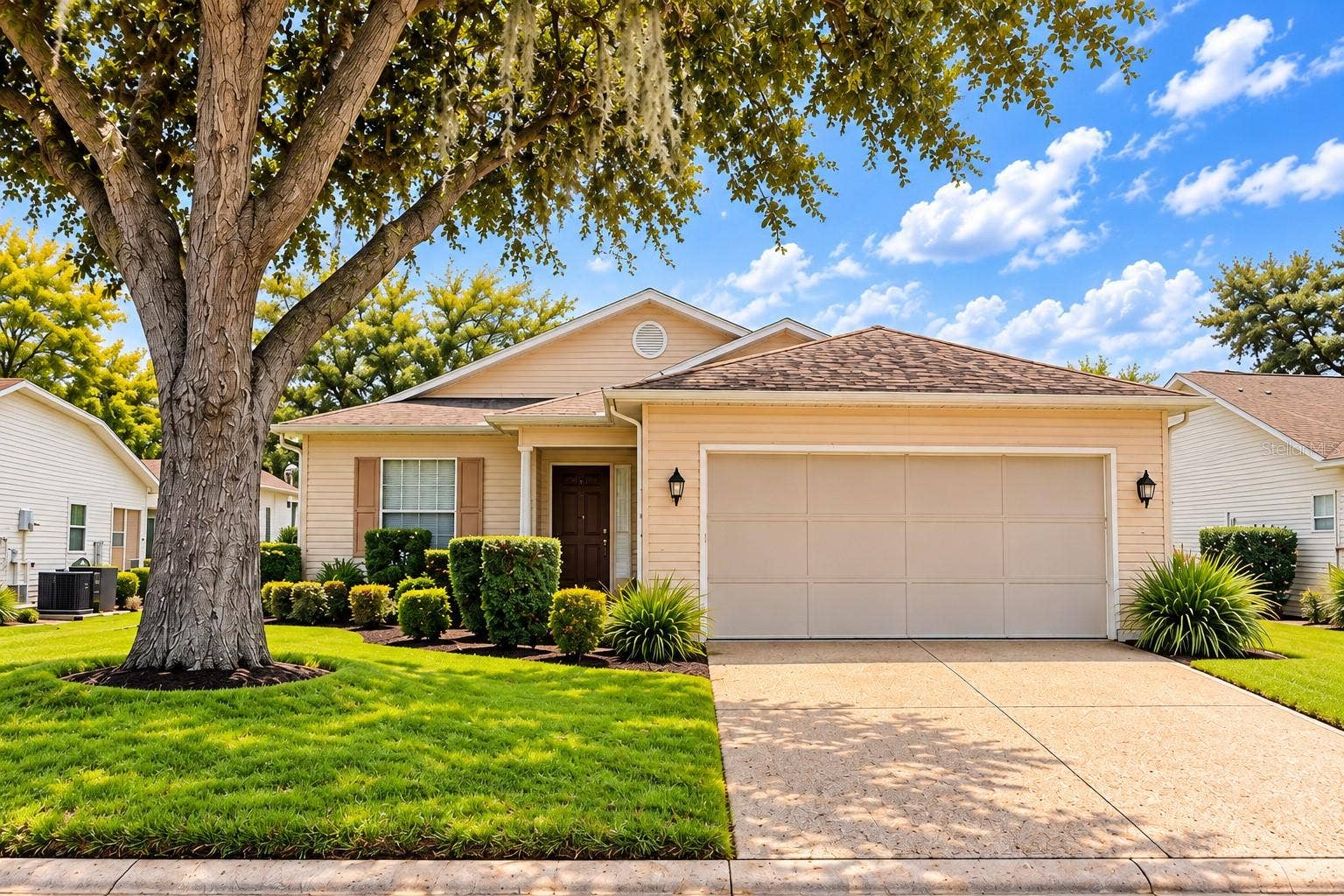 752 OLD OAKS LANE, Leesburg, FL 34748