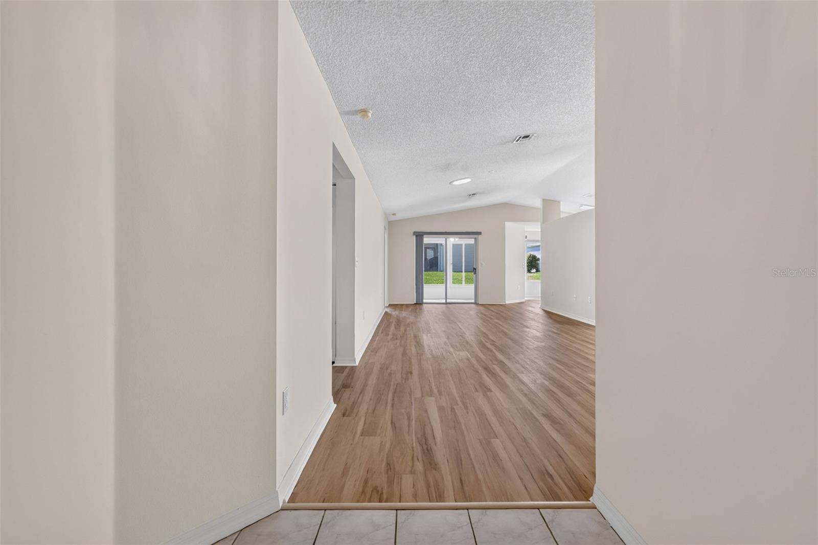 752 OLD OAKS LANE, Leesburg, FL 34748