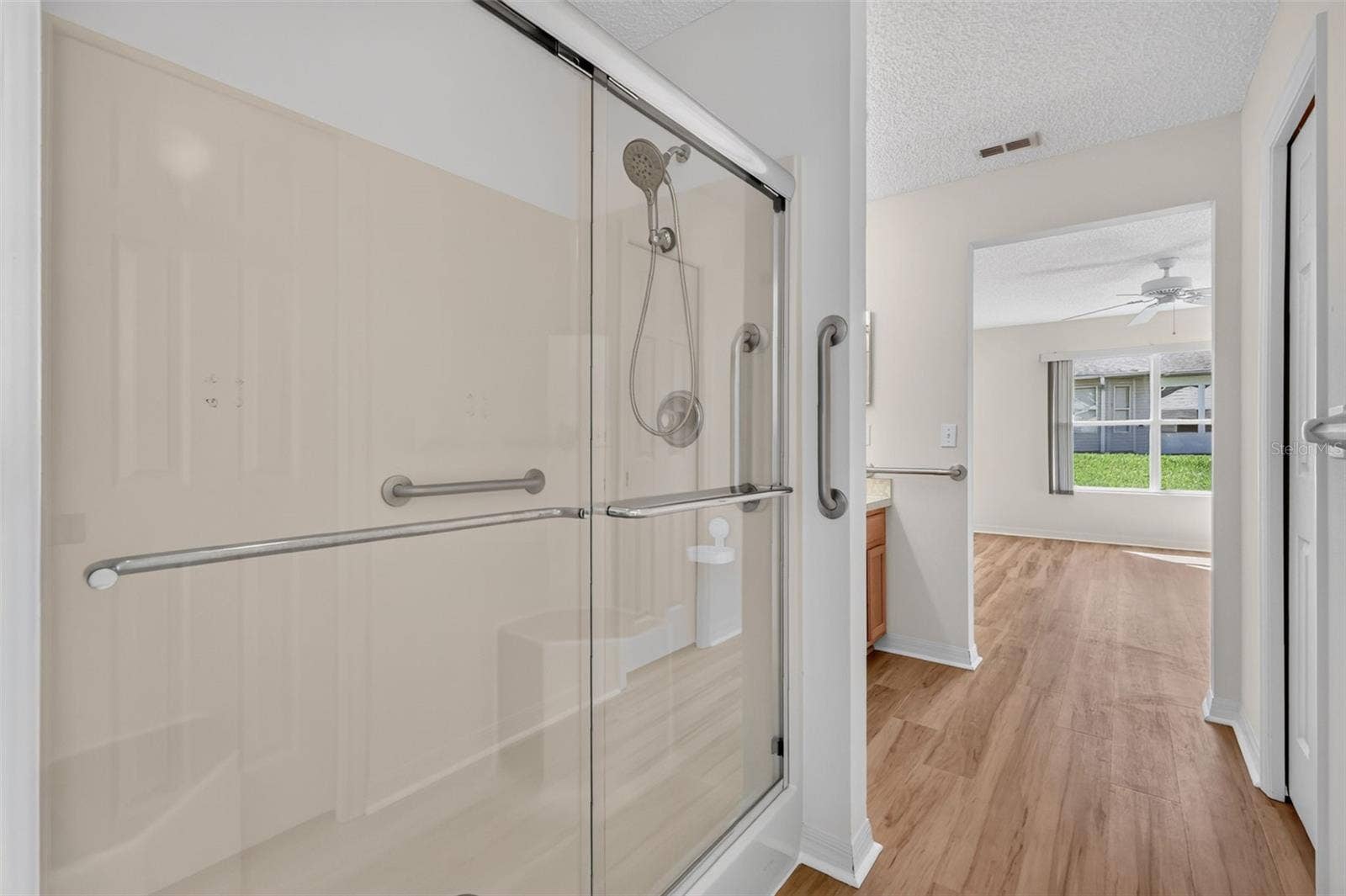 752 OLD OAKS LANE, Leesburg, FL 34748