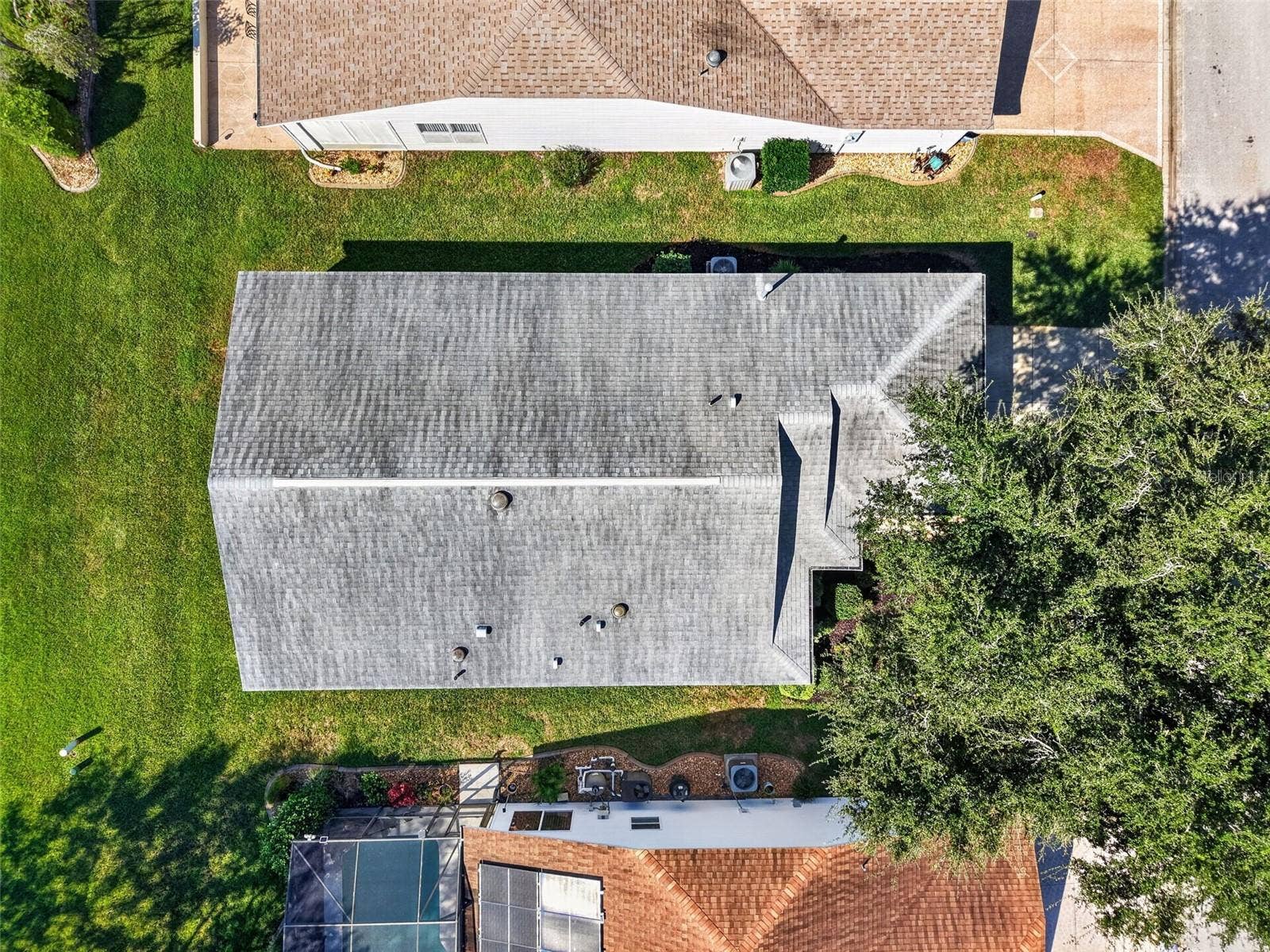 752 OLD OAKS LANE, Leesburg, FL 34748