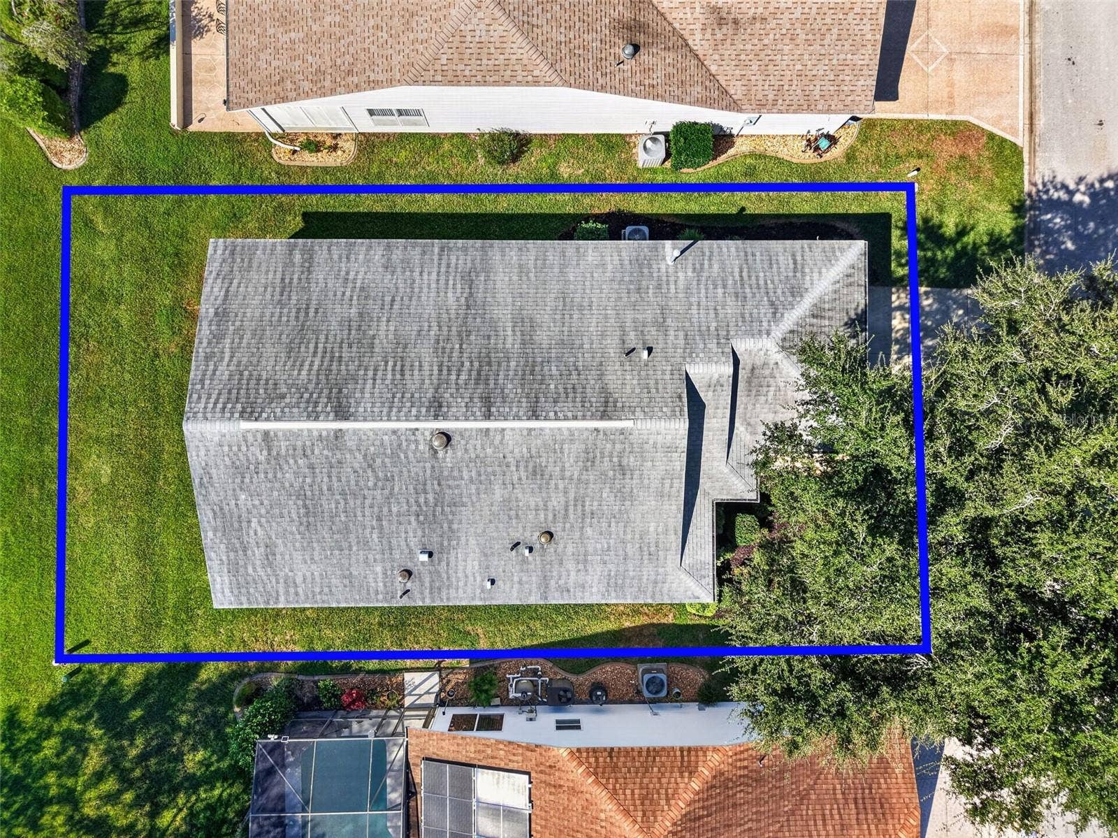 752 OLD OAKS LANE, Leesburg, FL 34748