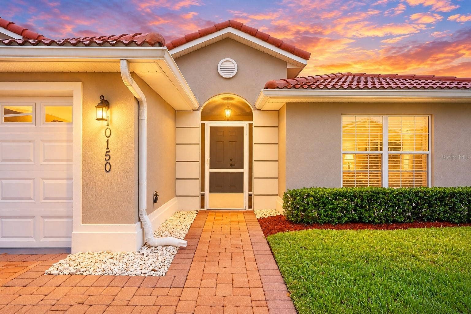 10150 MAINSAIL DRIVE, Oxford, FL 34484