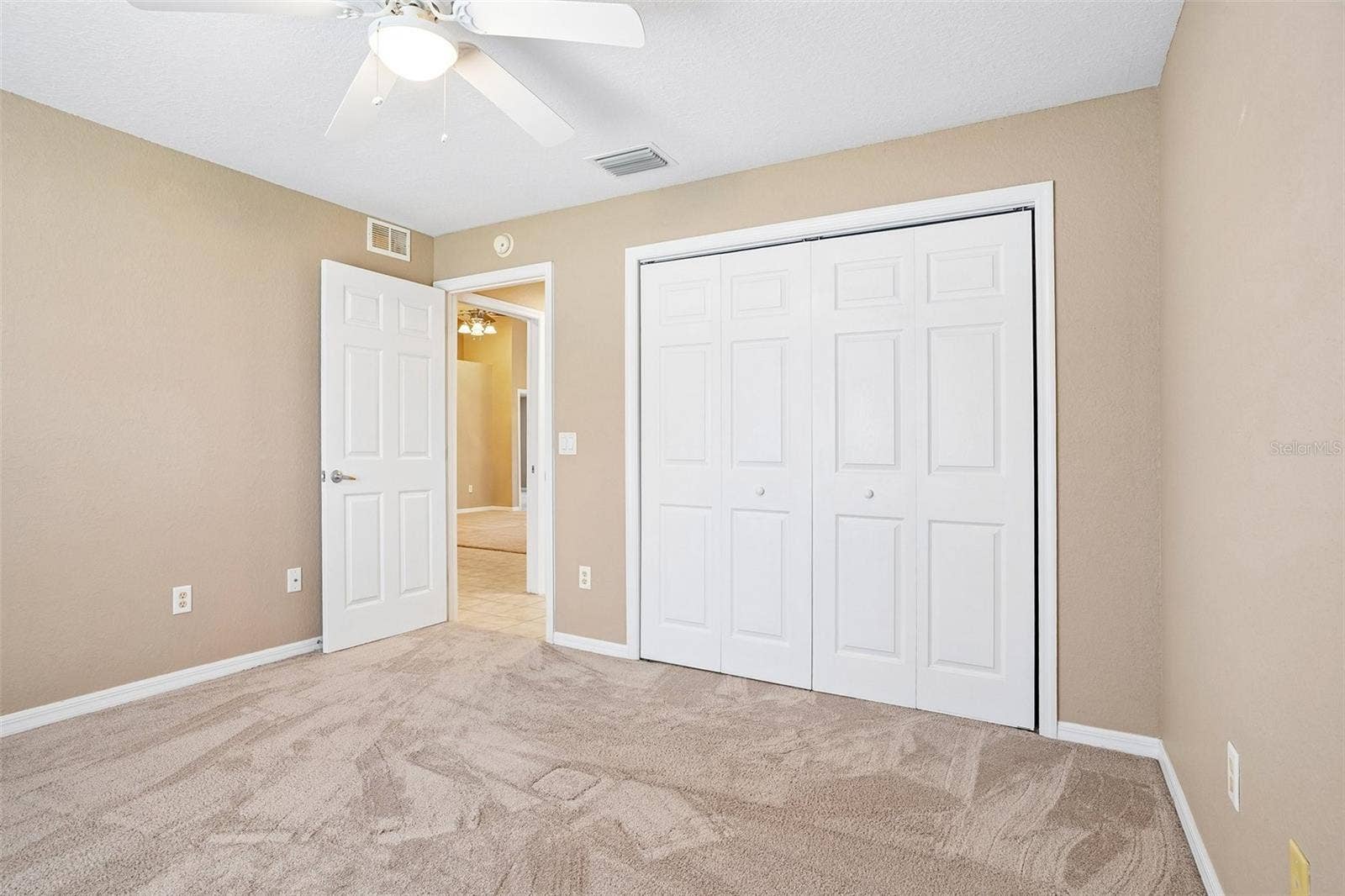 10150 MAINSAIL DRIVE, Oxford, FL 34484