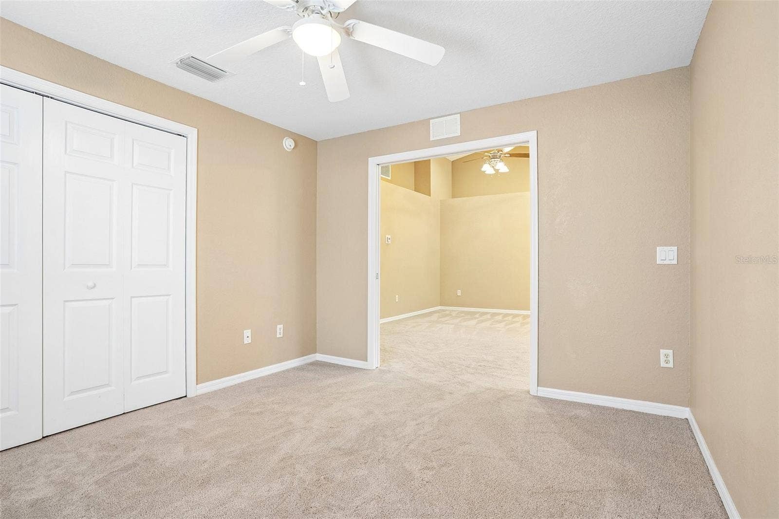10150 MAINSAIL DRIVE, Oxford, FL 34484