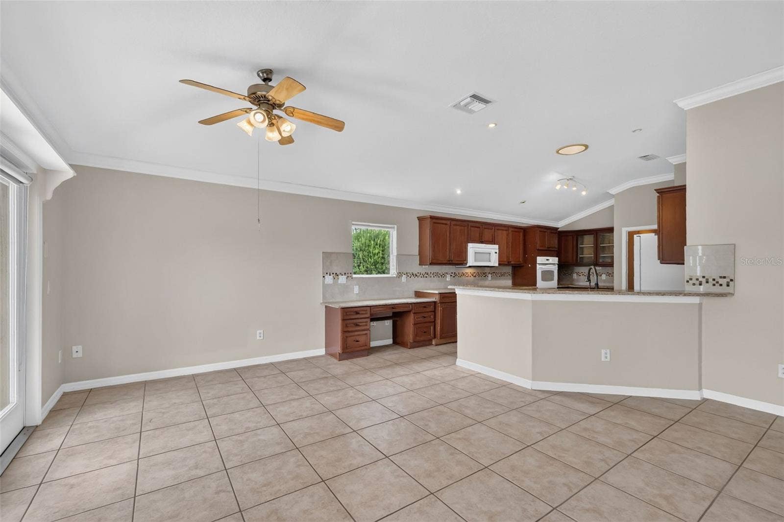 Kitchen and Dinette