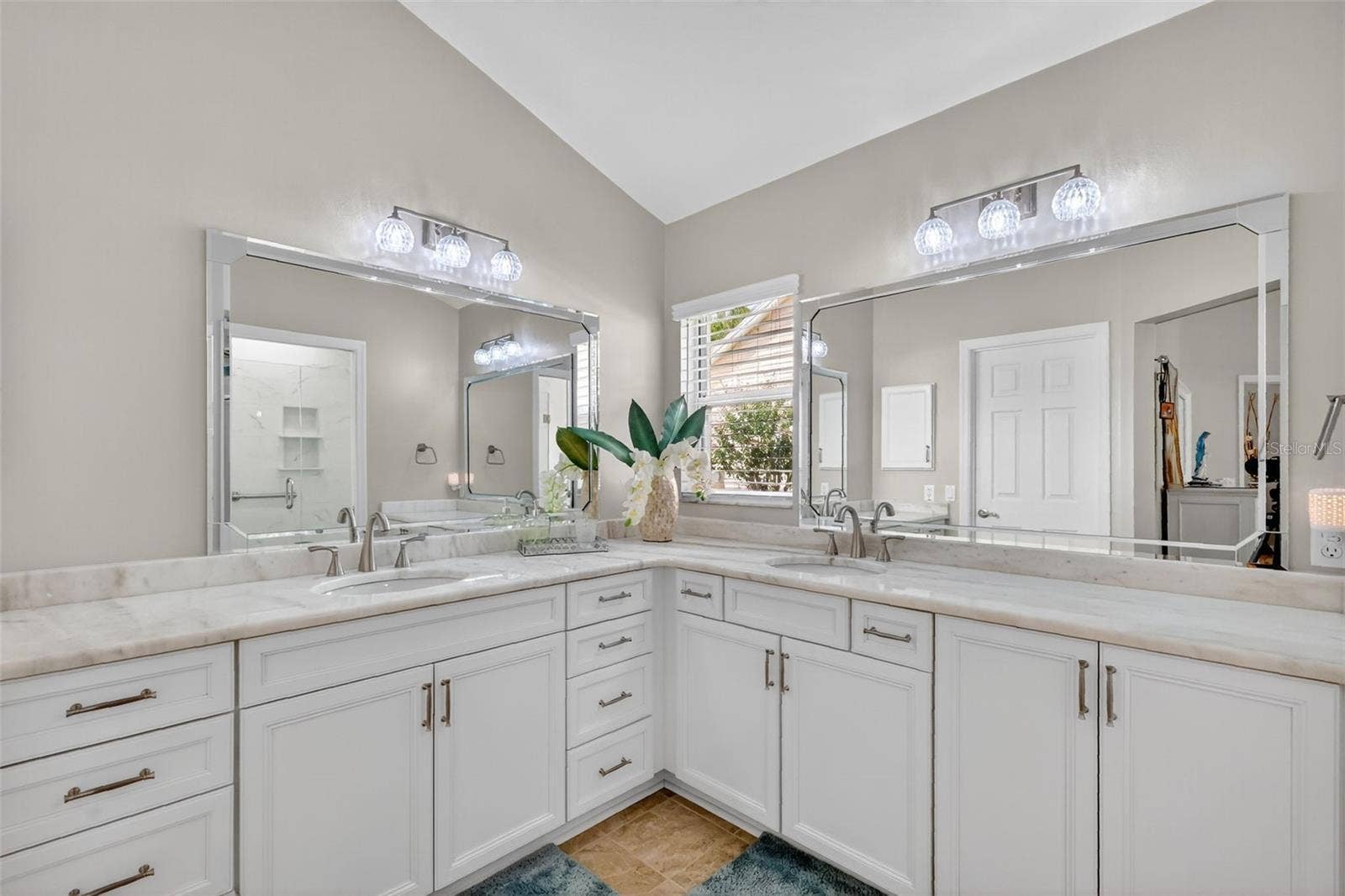 1201 BARCELONA DRIVE, The Villages, FL 32159 Primary Bathroom