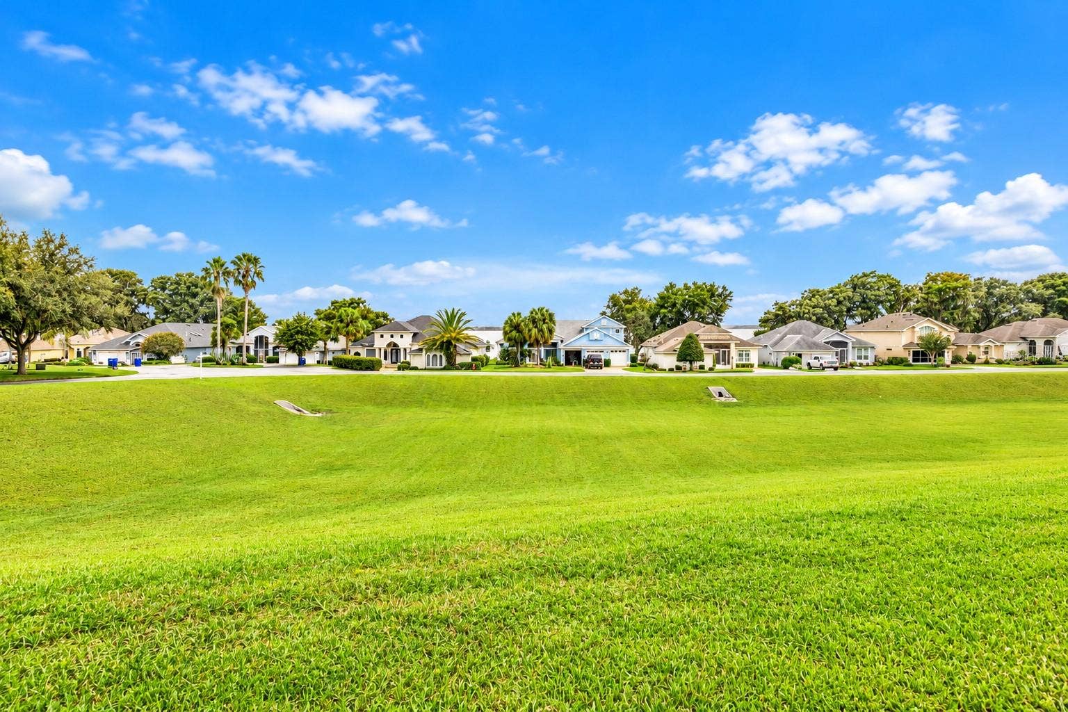 3210 SARATOGA DRIVE, Tavares, FL 32778 Enjoy the added privacy, peaceful open views, and extra breathing room that a backyard retention pond provideswithout having rear neighbors right on top of you!