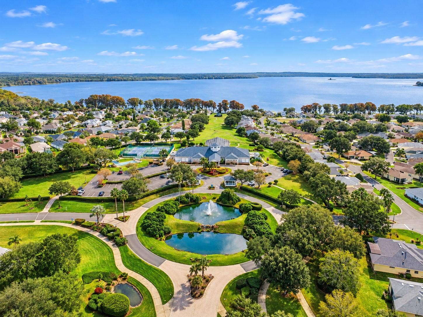 3210 SARATOGA DRIVE, Tavares, FL 32778 Enjoy active adult living in Royal Harbor, with beautiful Little Lake Harris as your backdrop and easy access to the Harris Chain of Lakes!
